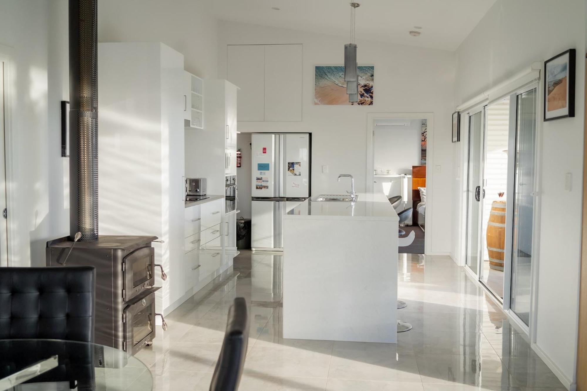 Unwind Private Island Getaway - Lakefront
