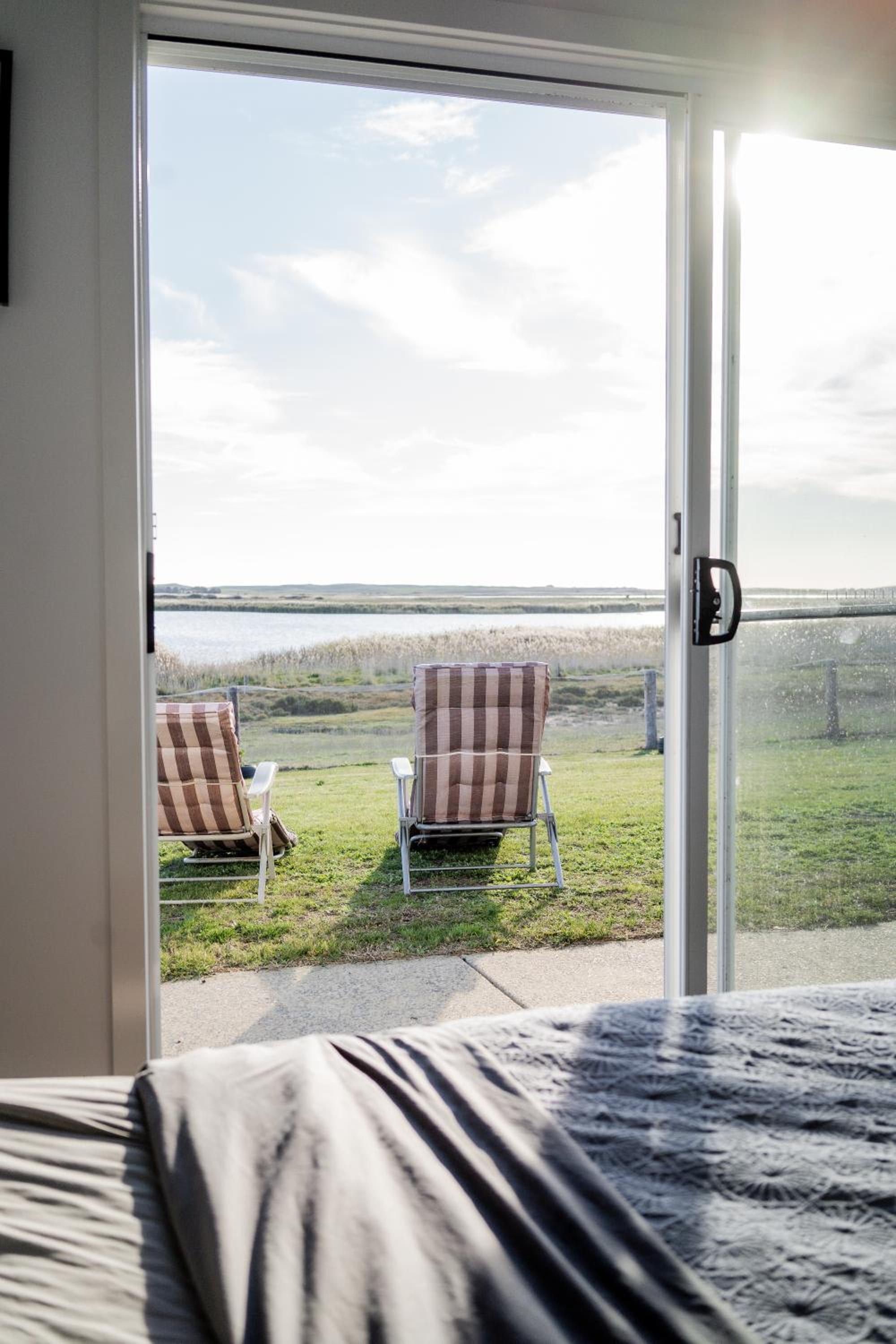 Unwind Private Island Getaway - Lakefront