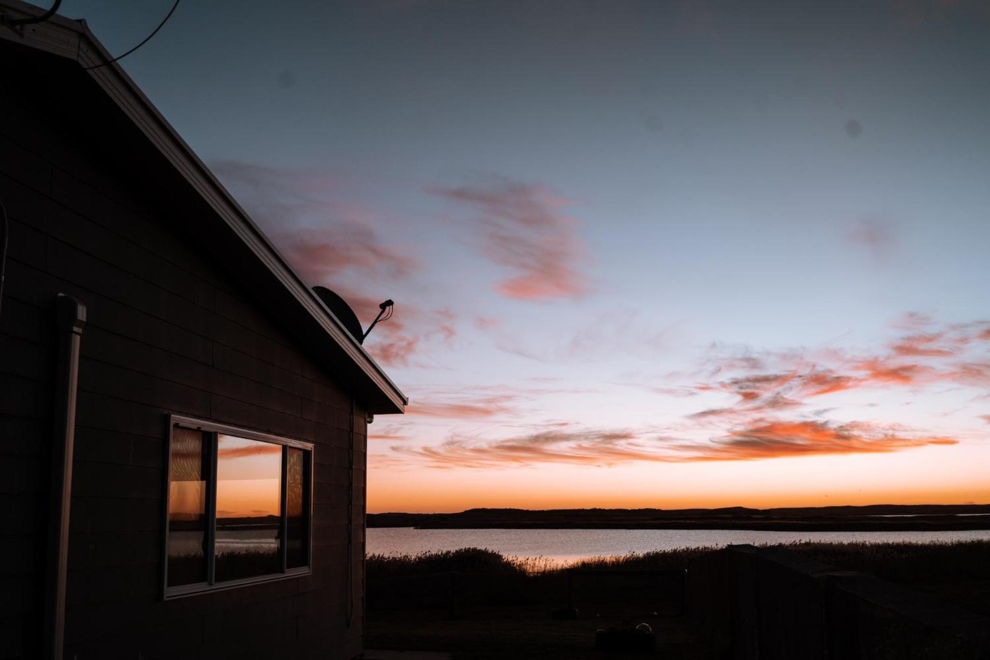 Unwind Private Island Getaway - Lakefront