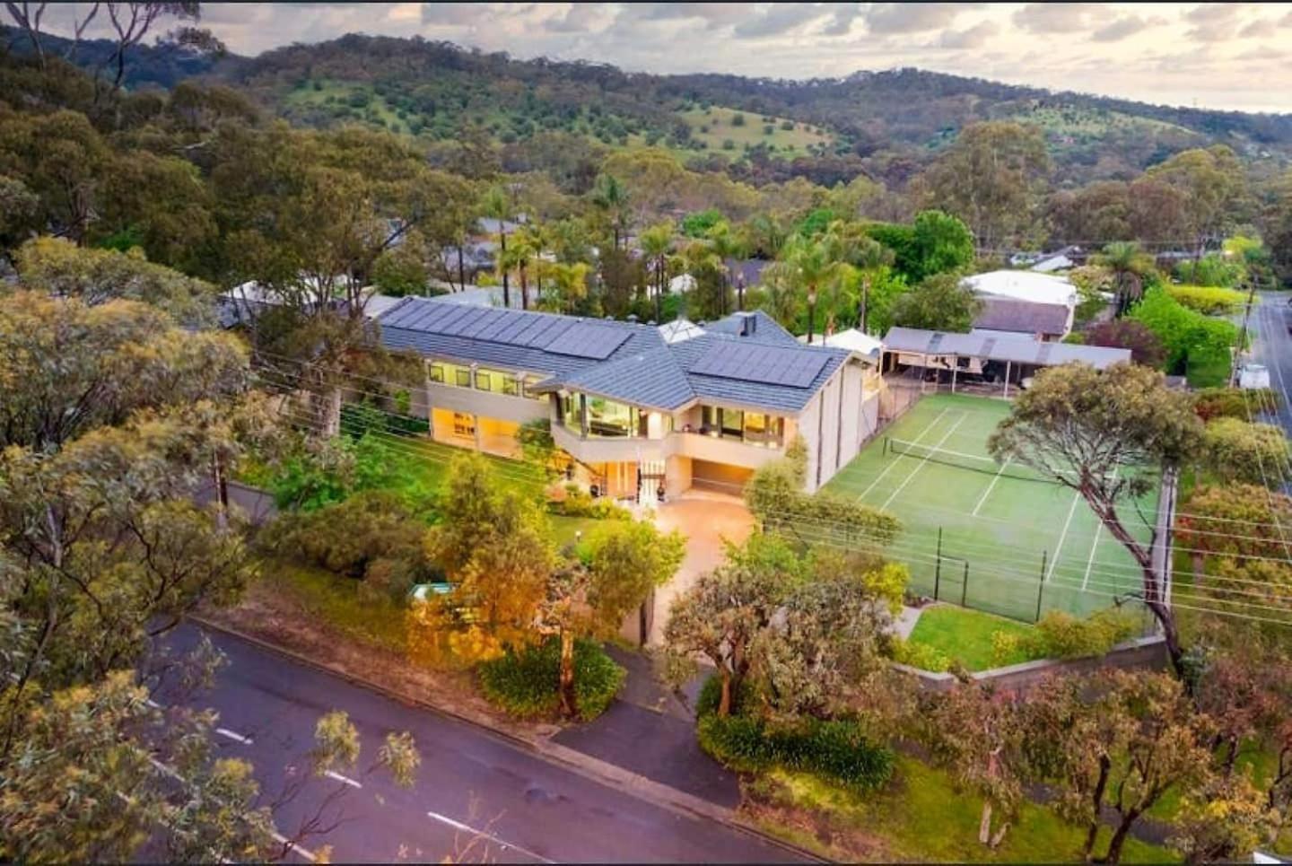 Hawthorndene Masterpiece Squash Court Pool