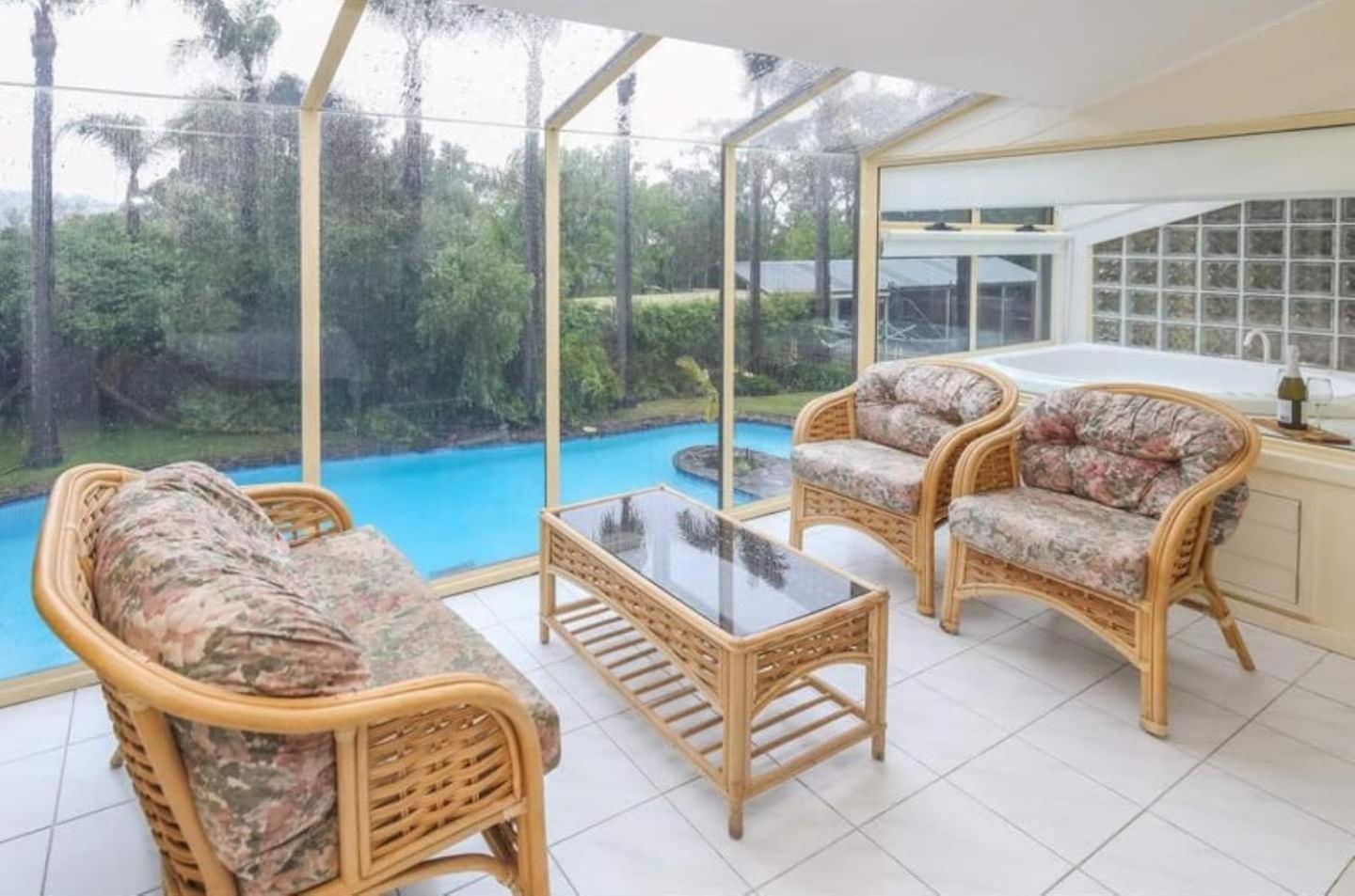 Hawthorndene Masterpiece Squash Court Pool