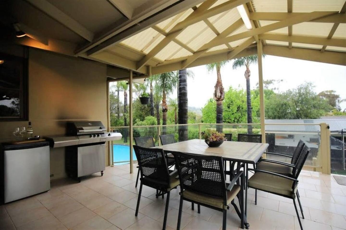 Hawthorndene Masterpiece Squash Court Pool