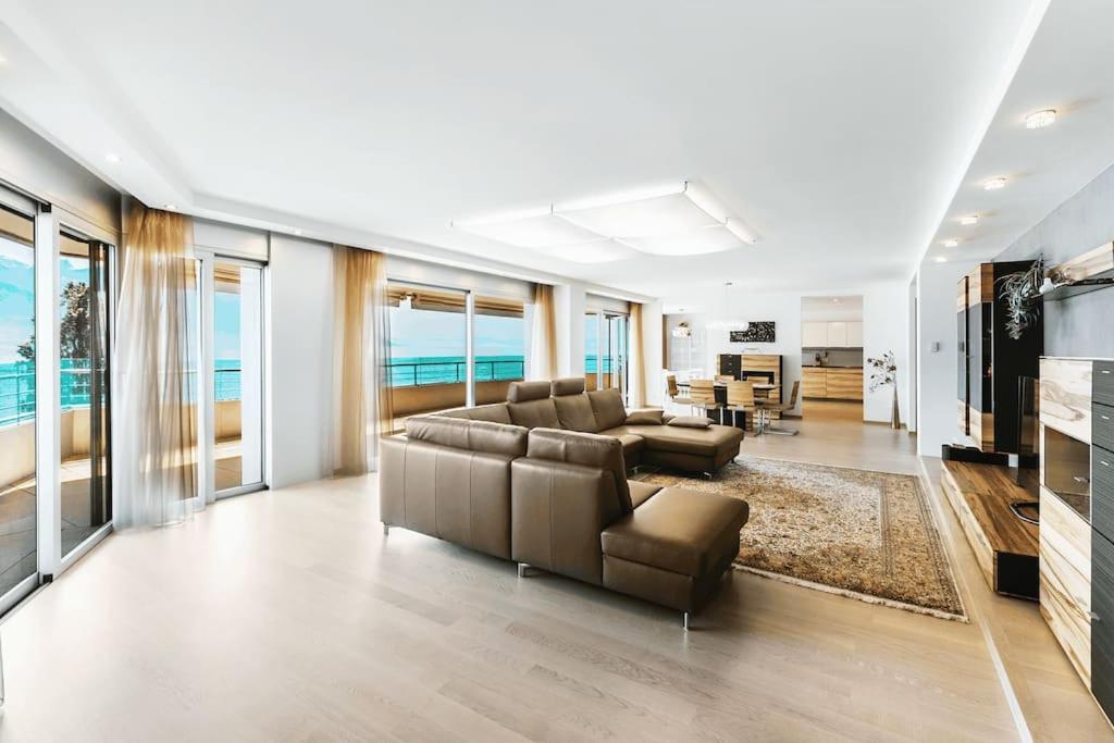 Montreux Lake View Apartment 4 Bedrooms