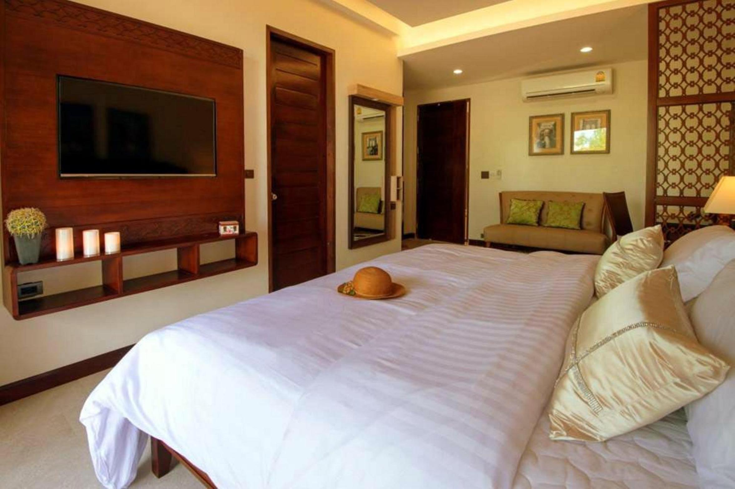 Rimnaam Klangchan Hotel - SHA Plus