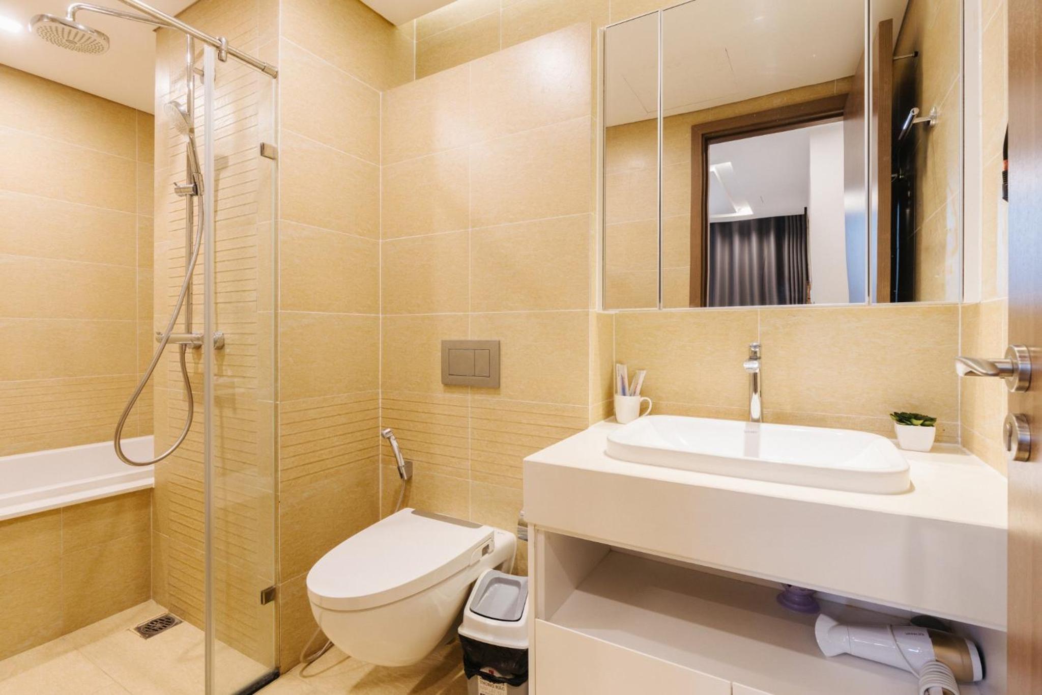 Lynn Housing- Vinhomes Metropolis- LUX. Apartment system