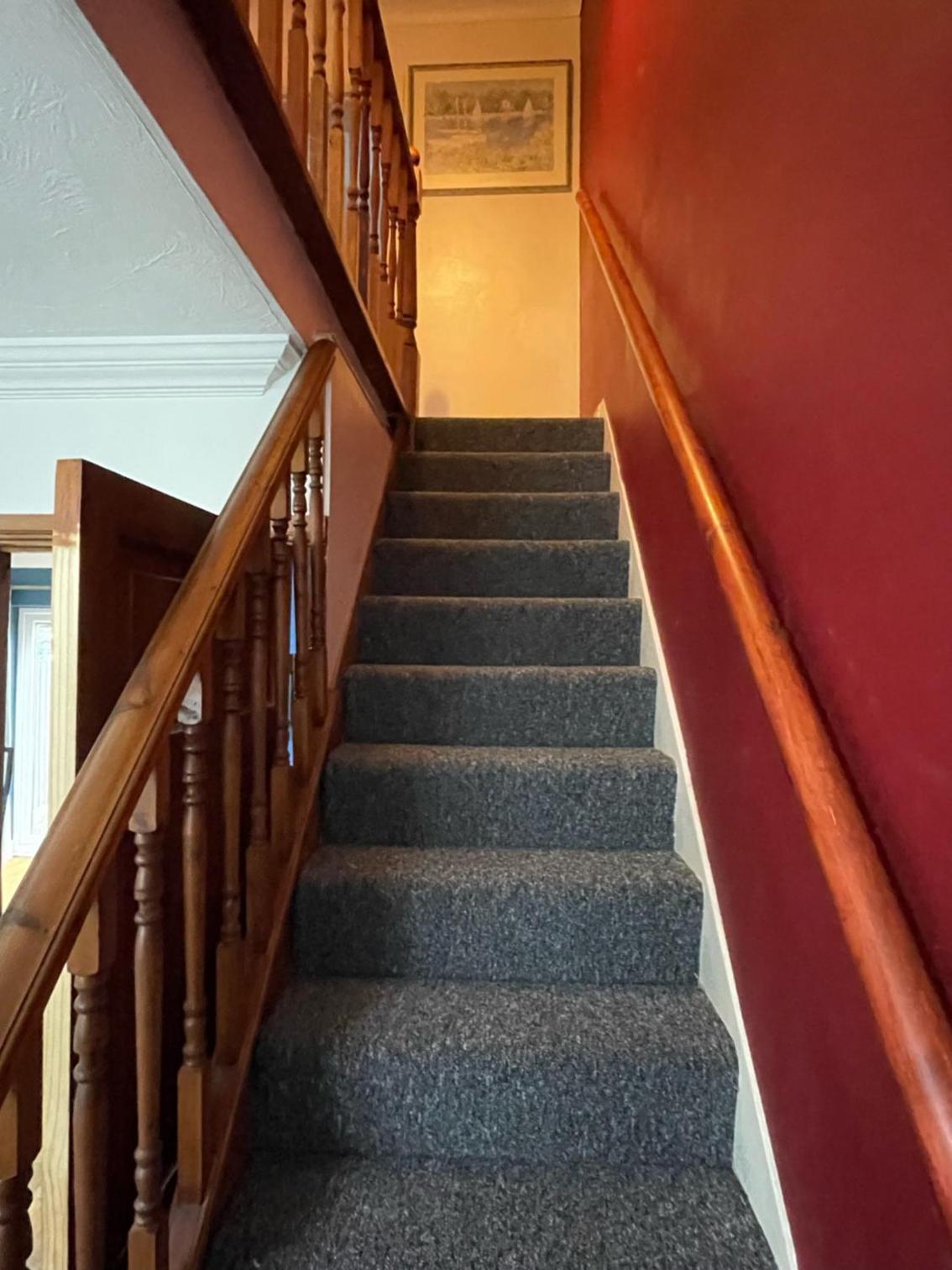 Lovely 4 bed house with patio & bbq view 5