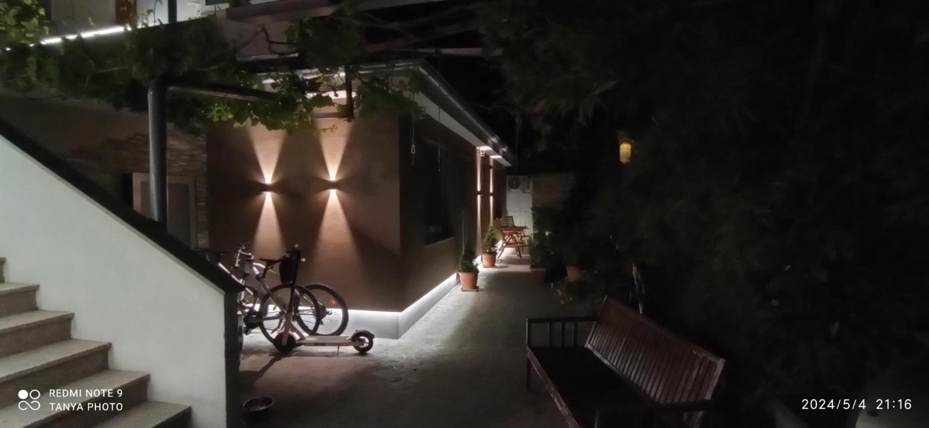 Apartma REA Izola, pergola & terassa, parking view 3