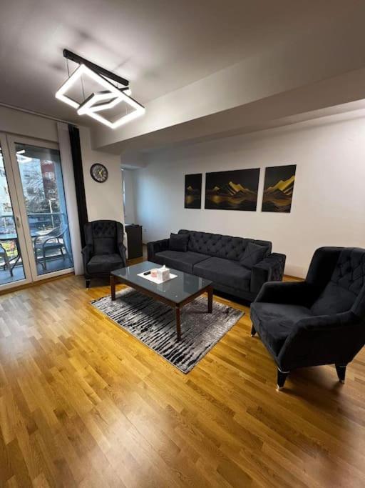 UrbanLuxe rent
