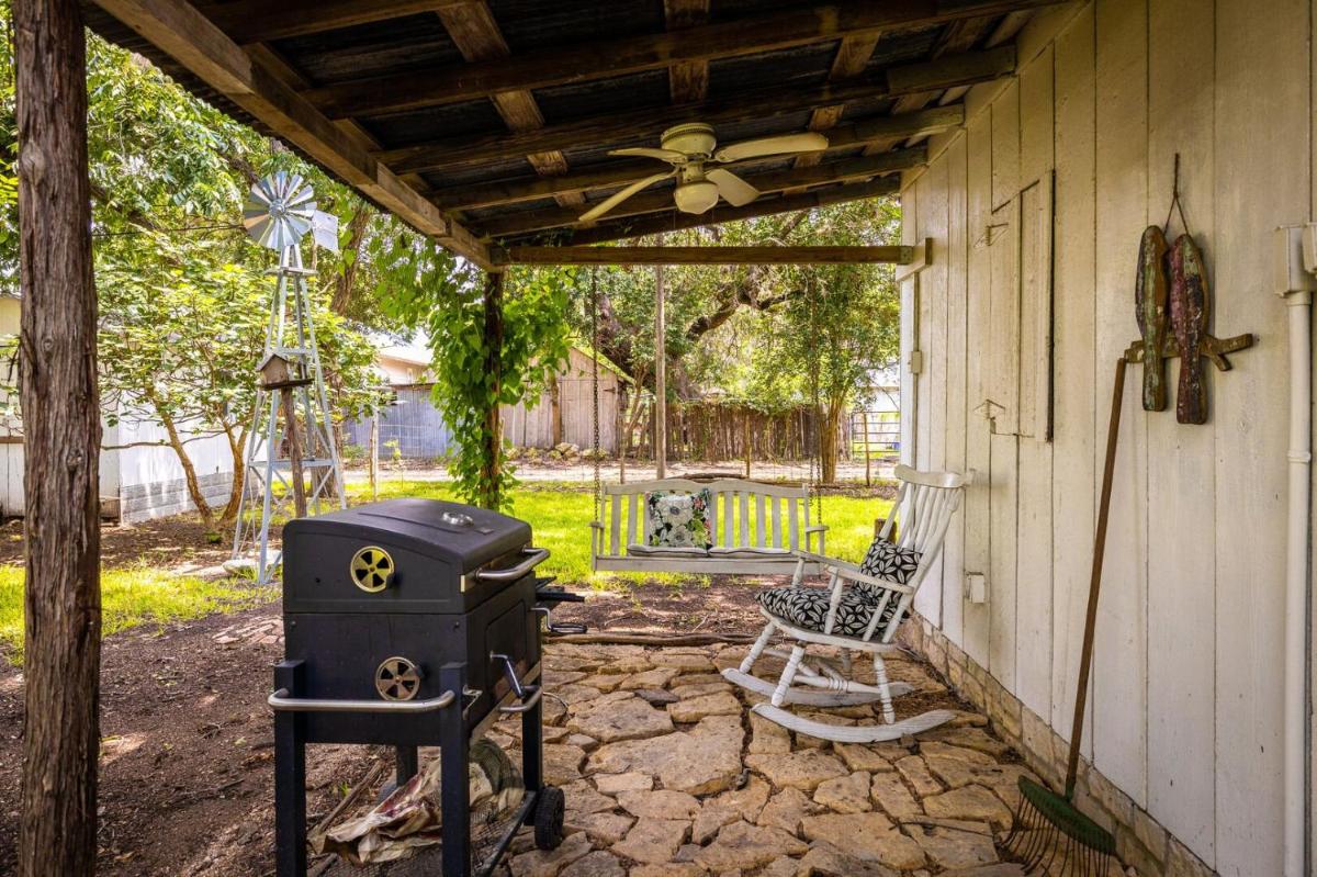 Blessing Haus - Charming Historic Home Blocks From Schlitterbahn!