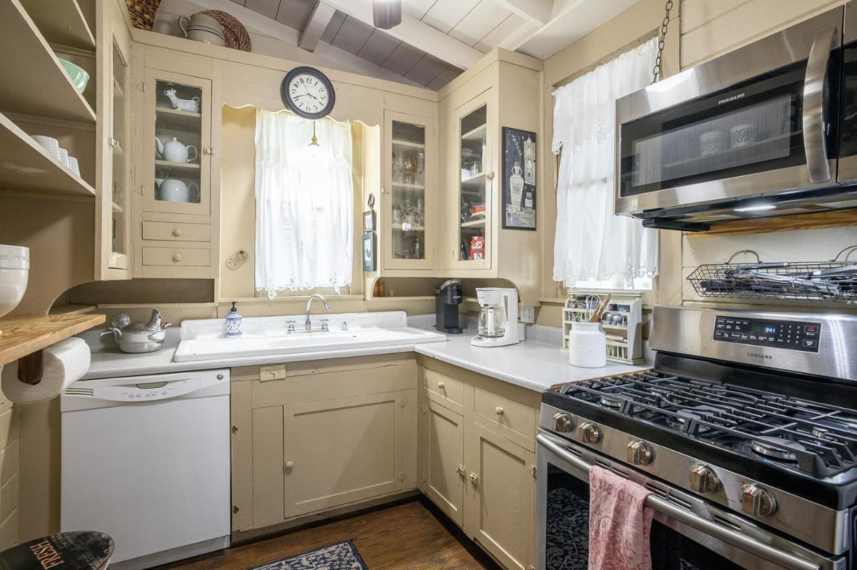 Blessing Haus - Charming Historic Home Blocks From Schlitterbahn!