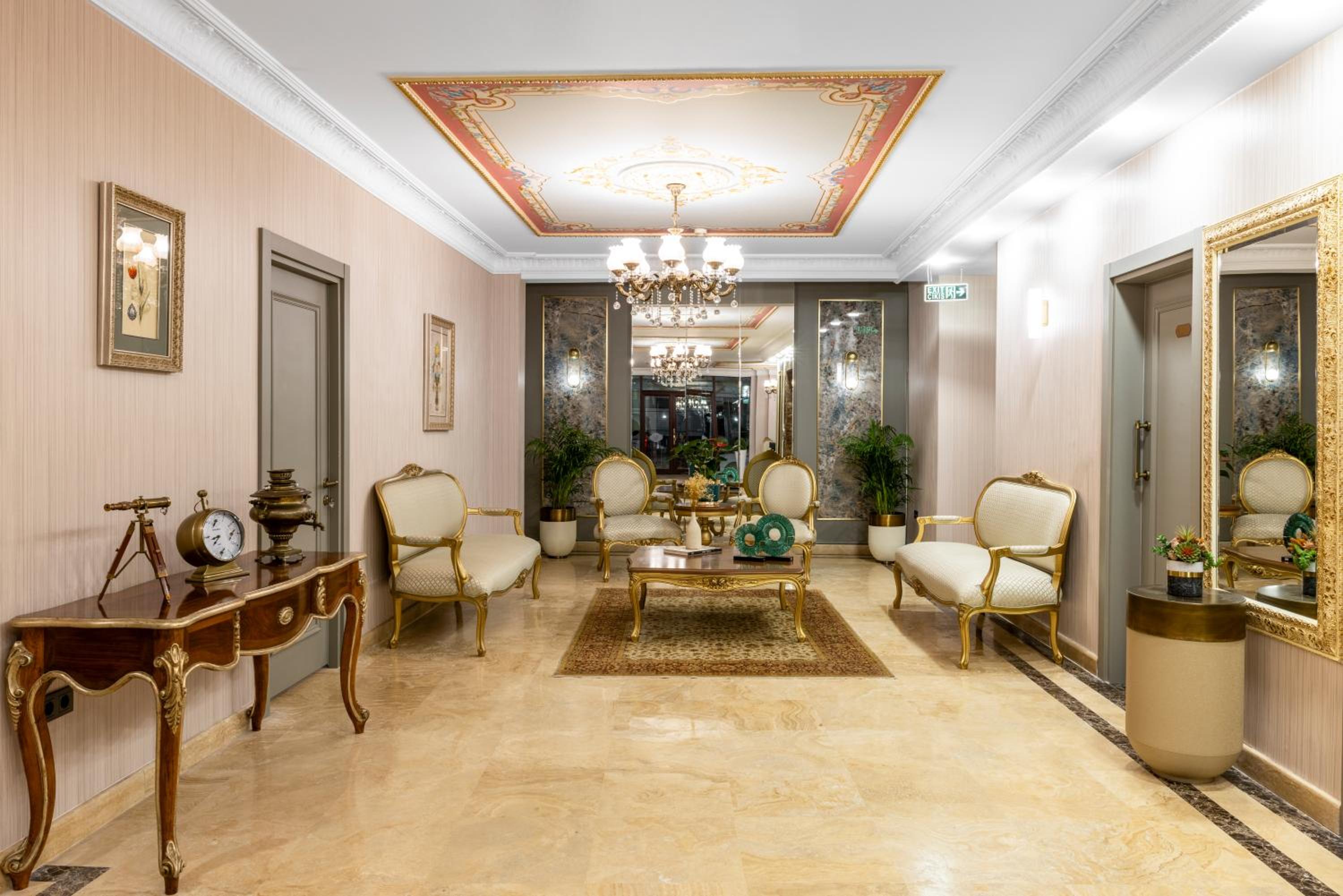 Rast Hotel Sultanahmet - Image 17