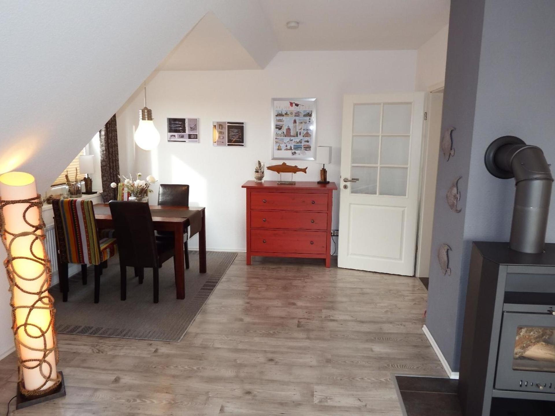 Moderne Ferienwohnung Mit Südbalkon Und Strandkorb