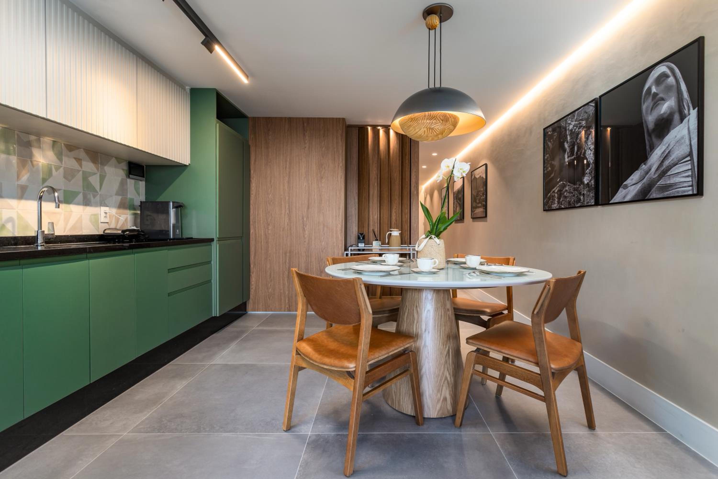 Luxuosos Apartamentos por Temporada na Atlântica à Beira-Mar, Copacabana