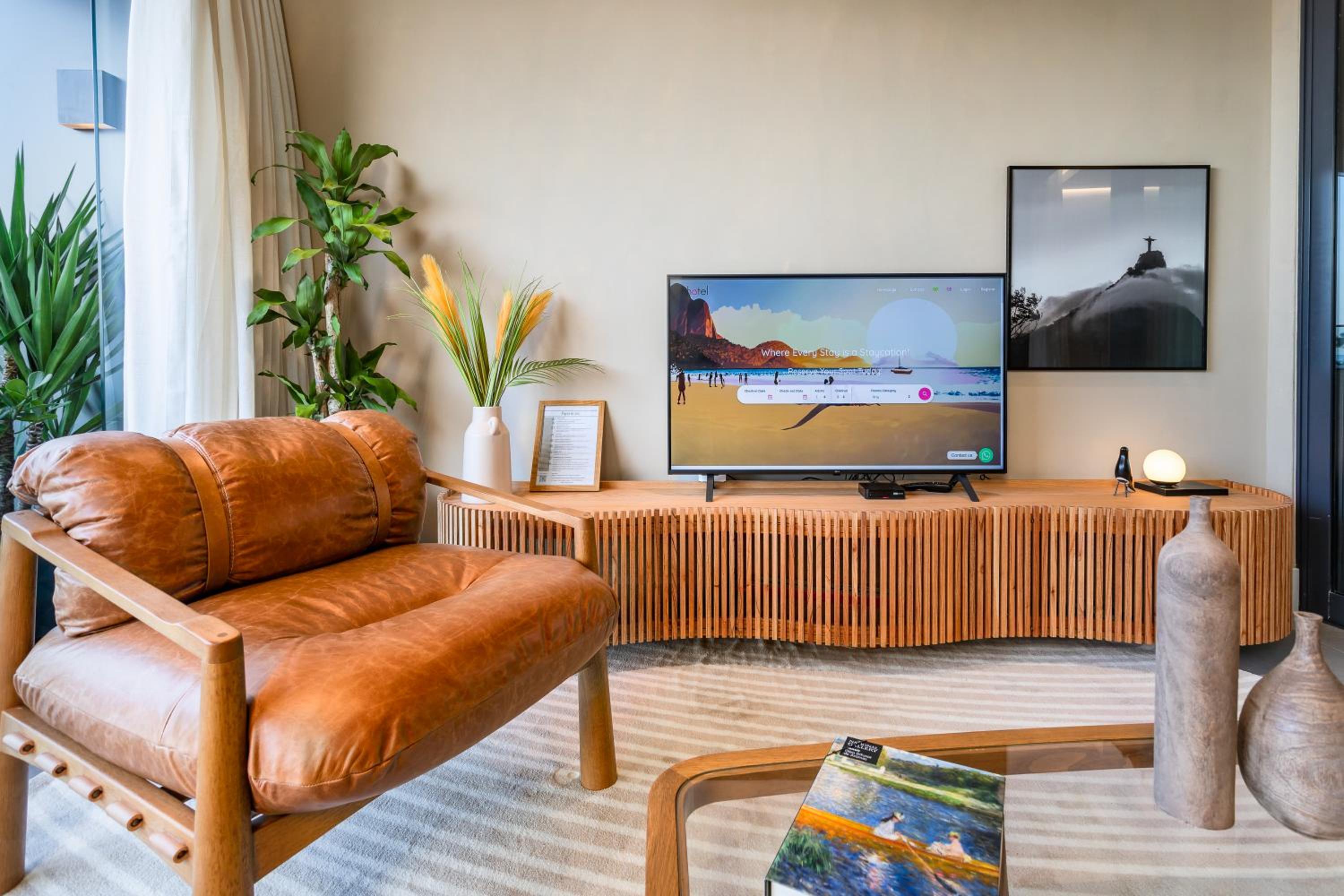 Luxuosos Apartamentos por Temporada na Atlântica à Beira-Mar, Copacabana