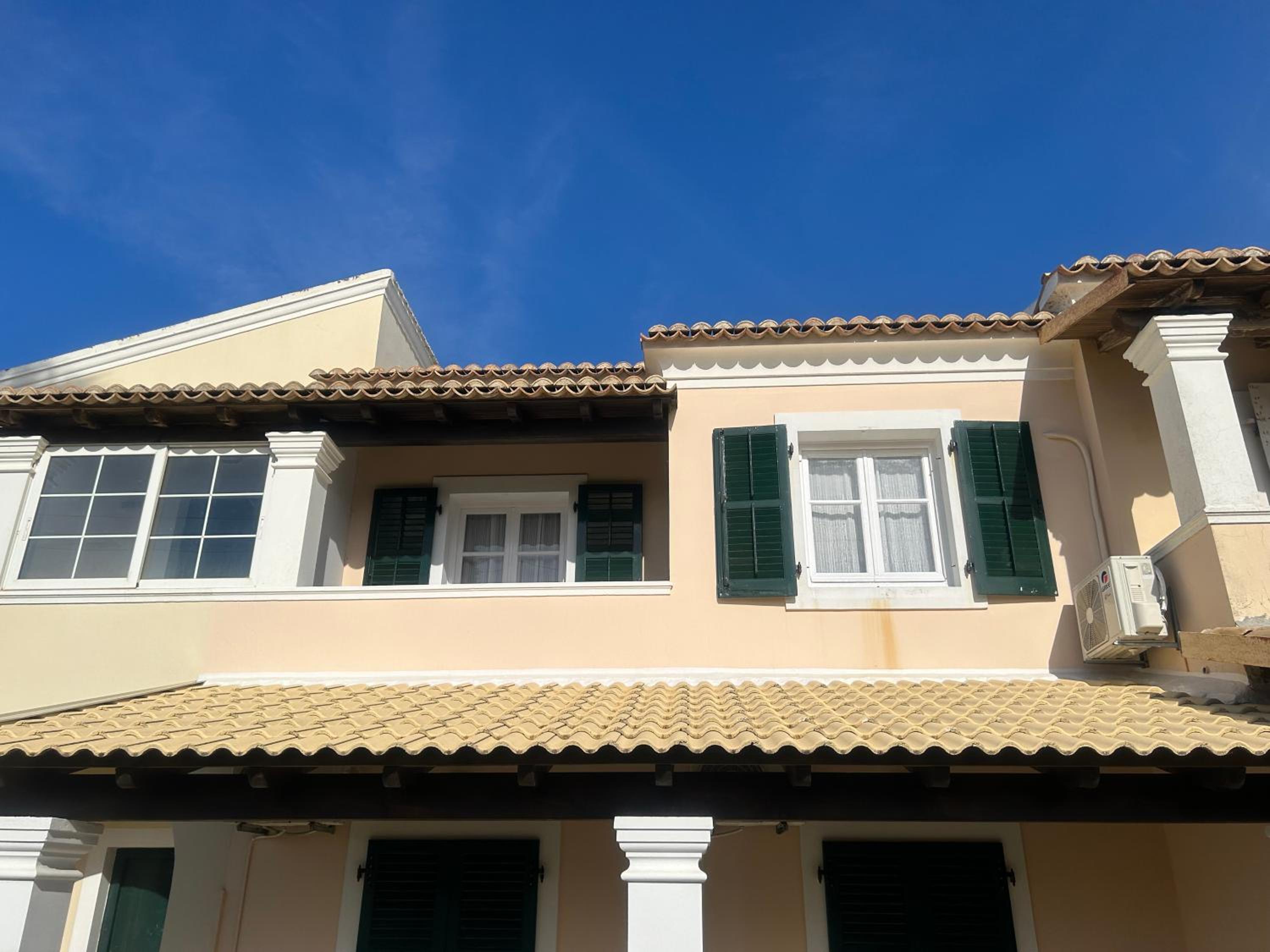 Oleander Apartment