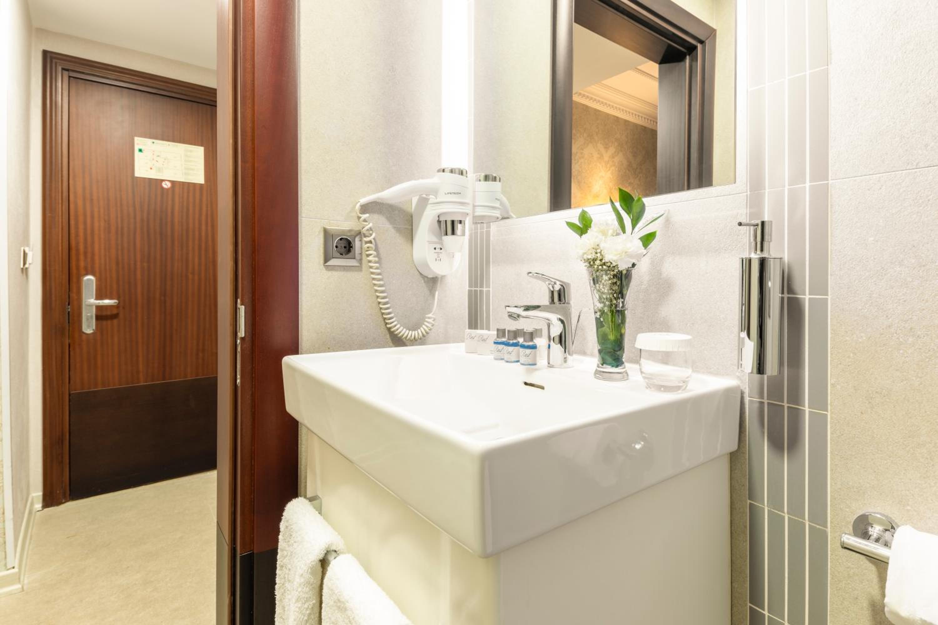 Rast Hotel Sultanahmet - Image 79