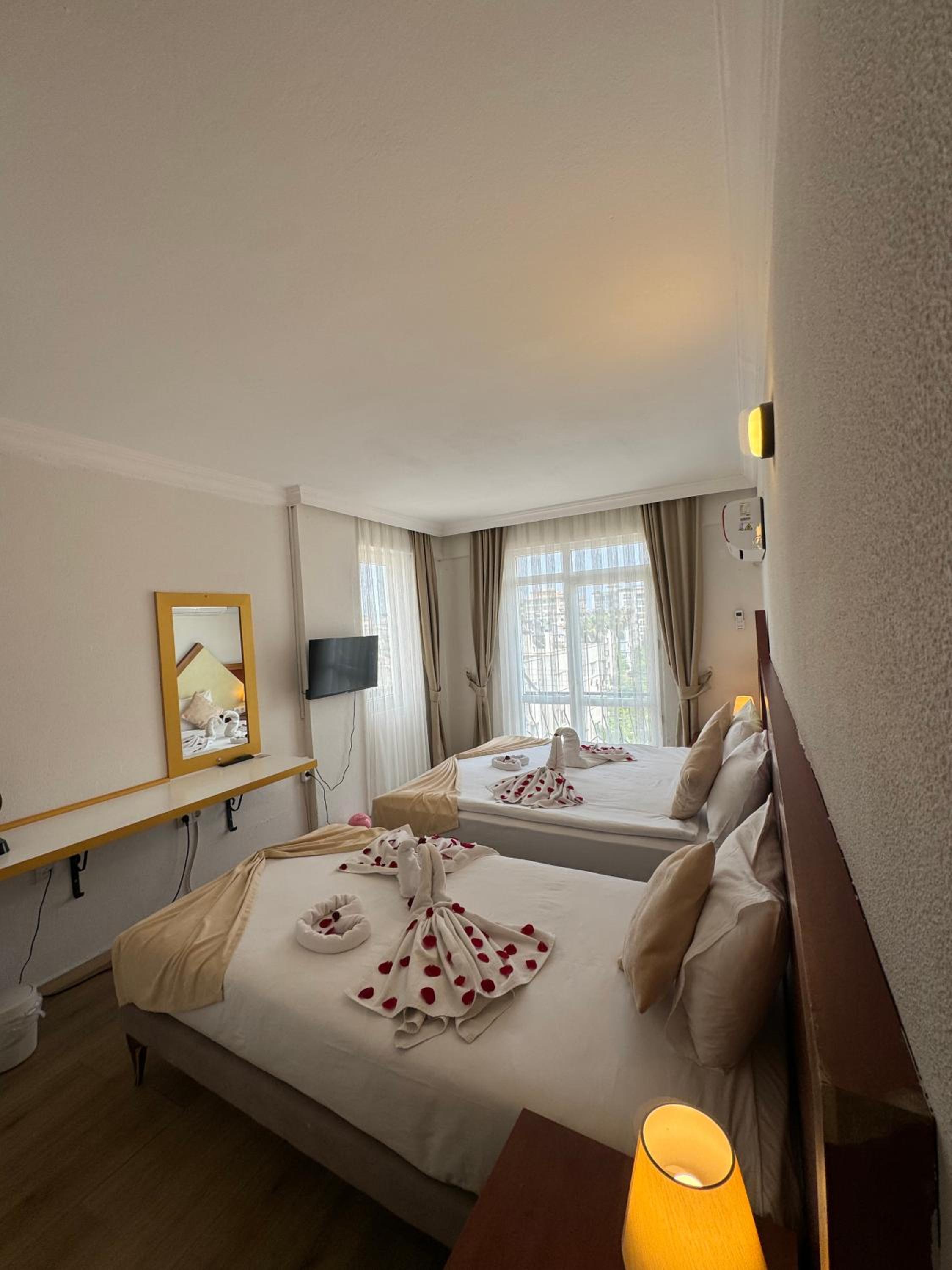 Far Life Hotel - Image 190