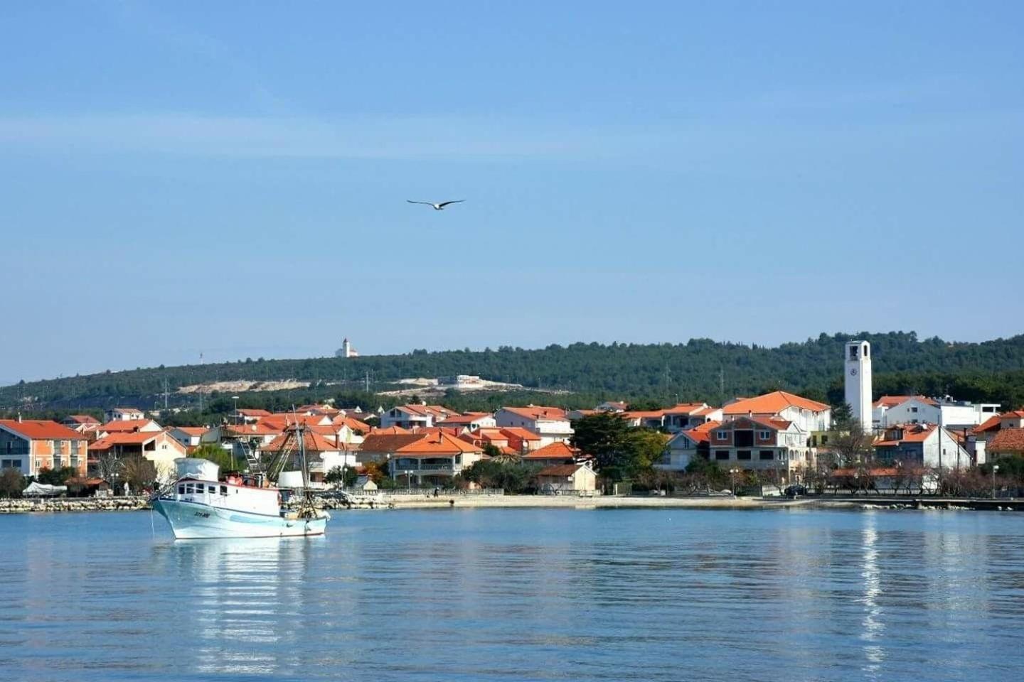 Erdgeschosswohnung mit Terrasse mit Meerblick, nur wenige Meter von Strand und Meer entfernt view 3