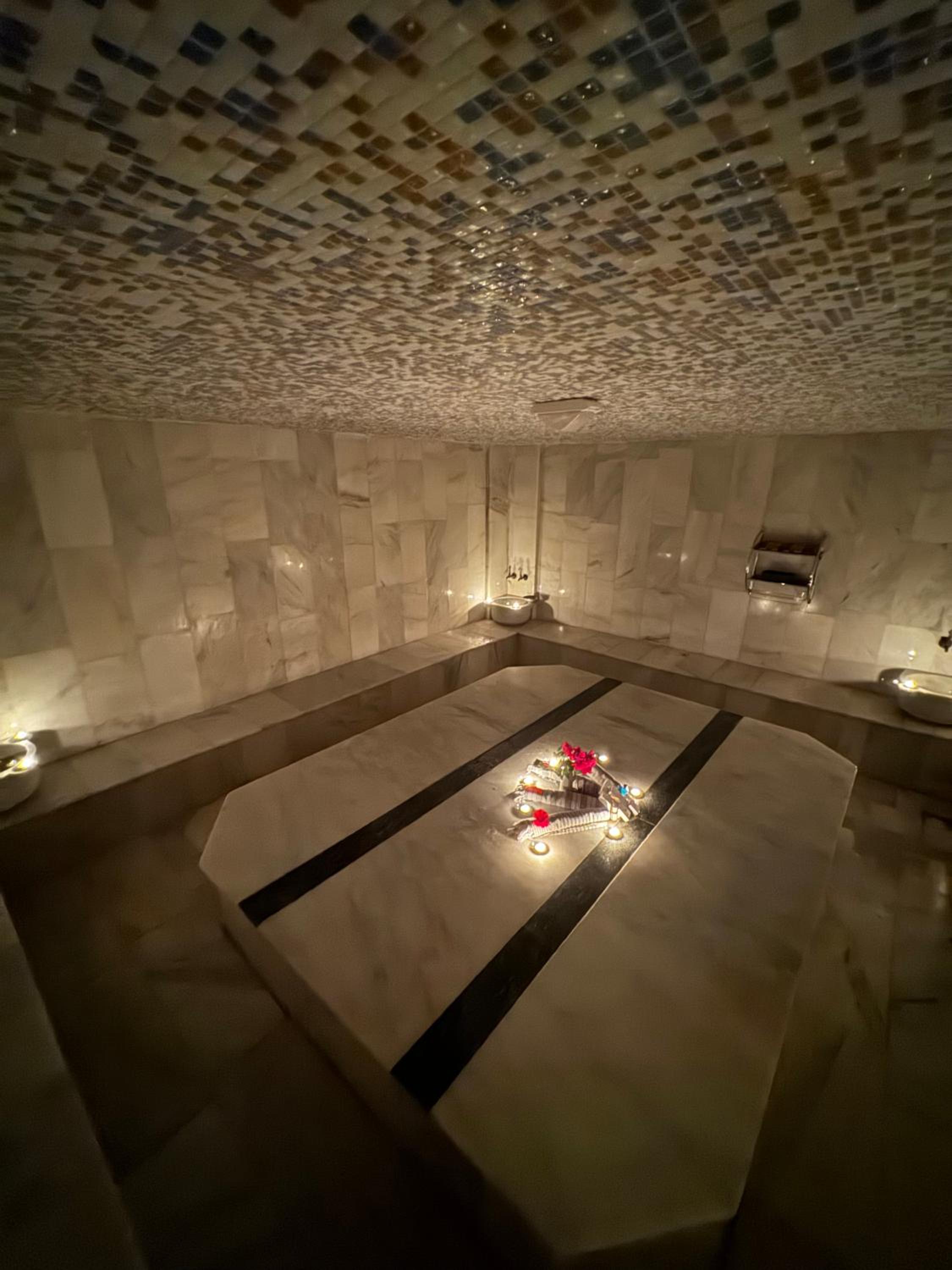 Far Life Hotel - Image 193