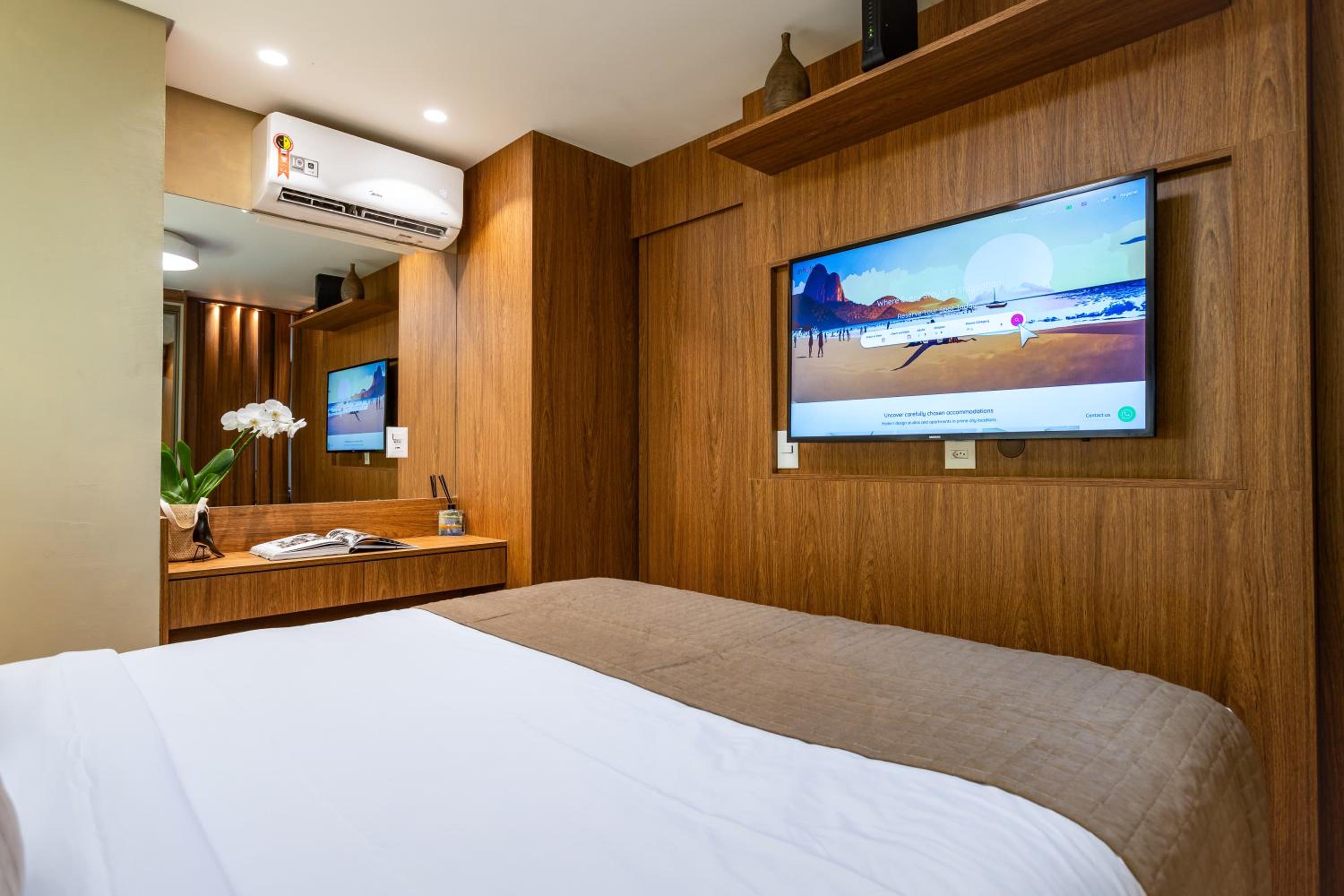 Luxuosos Apartamentos por Temporada na Atlântica à Beira-Mar, Copacabana