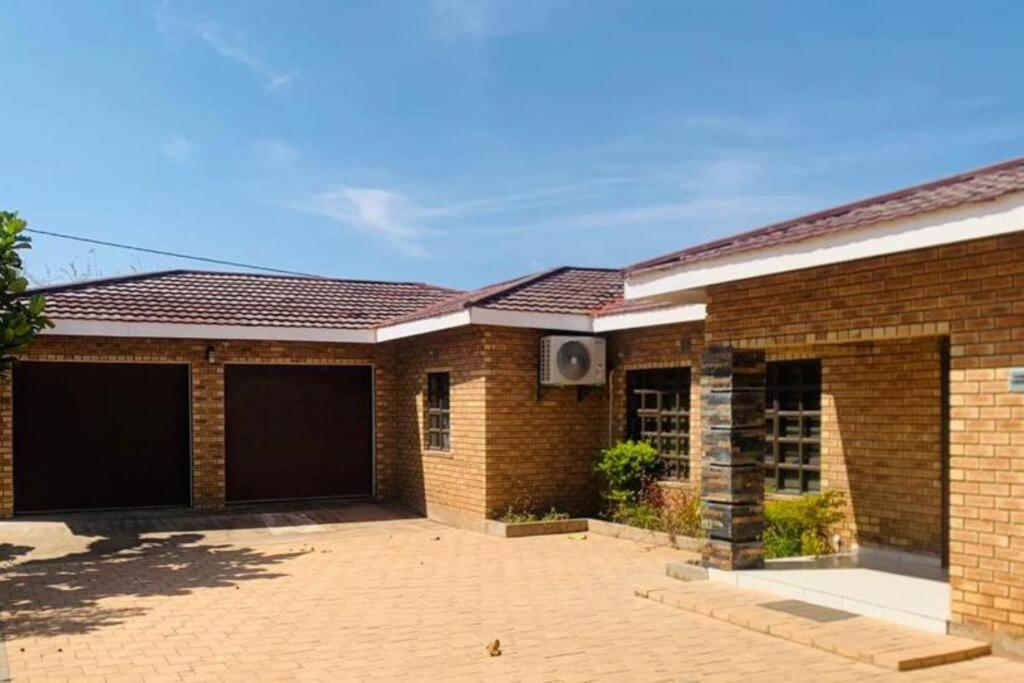 Rest and Work at Los Abrigos Villa in Molepolole