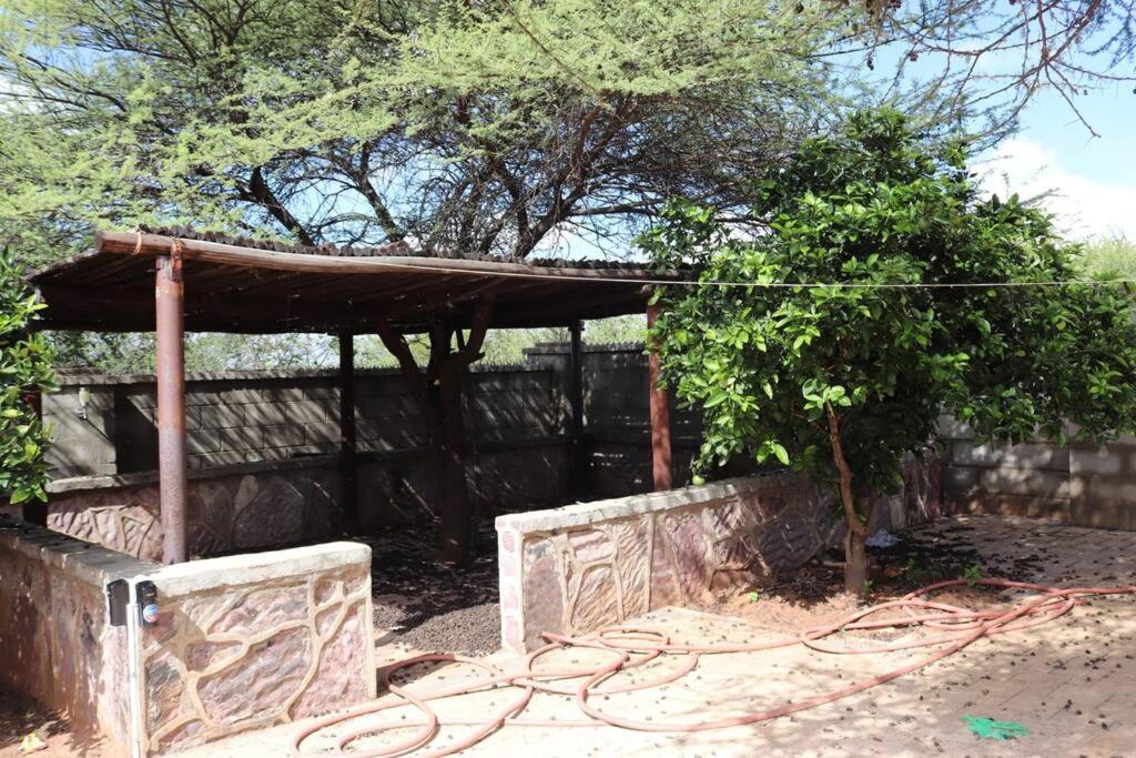 Rest and Work at Los Abrigos Villa in Molepolole