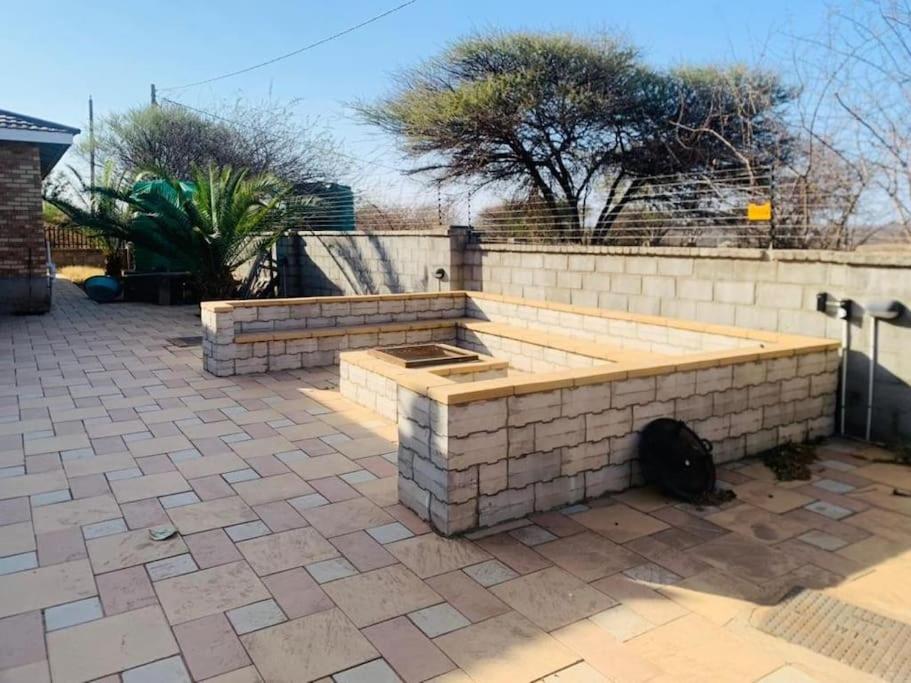 Rest and Work at Los Abrigos Villa in Molepolole