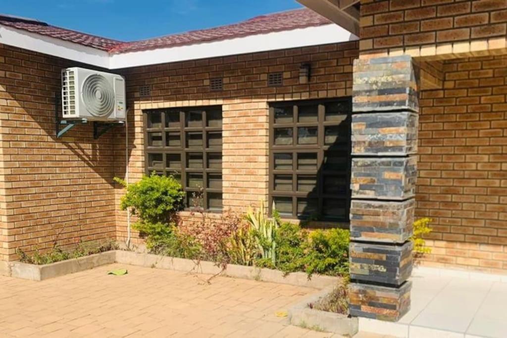Rest and Work at Los Abrigos Villa in Molepolole