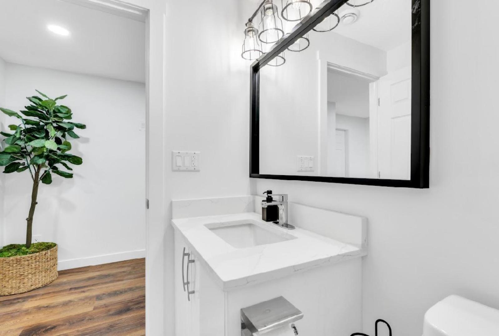 Luxurious and Spacious 2BR Suite