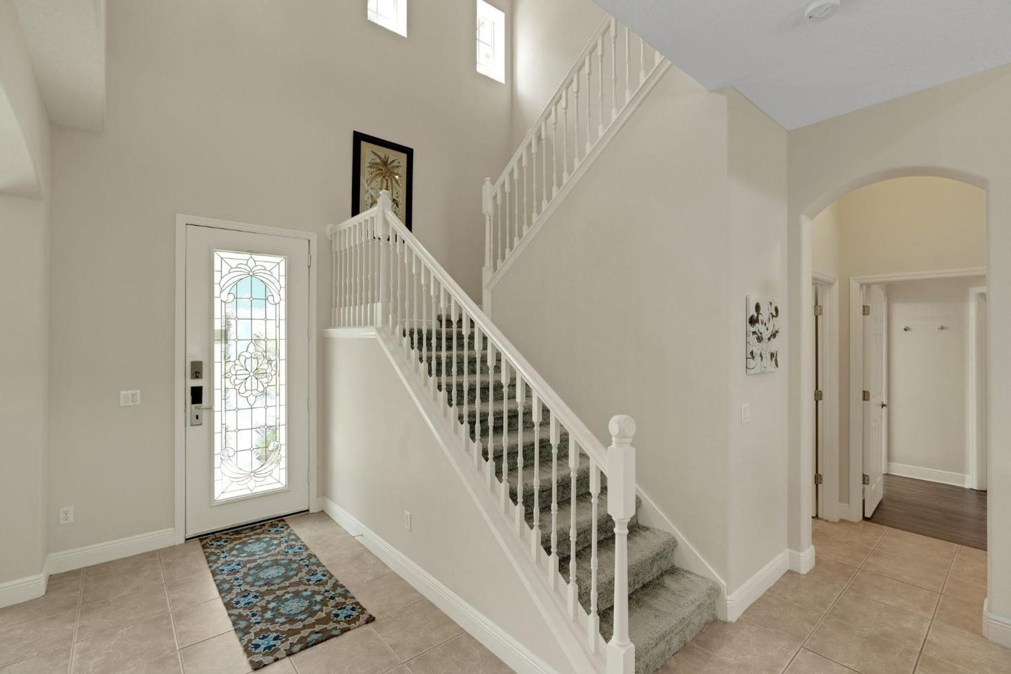Gorgeous 5Bed Pool Home with Spa in Reunion-1223MS view 5