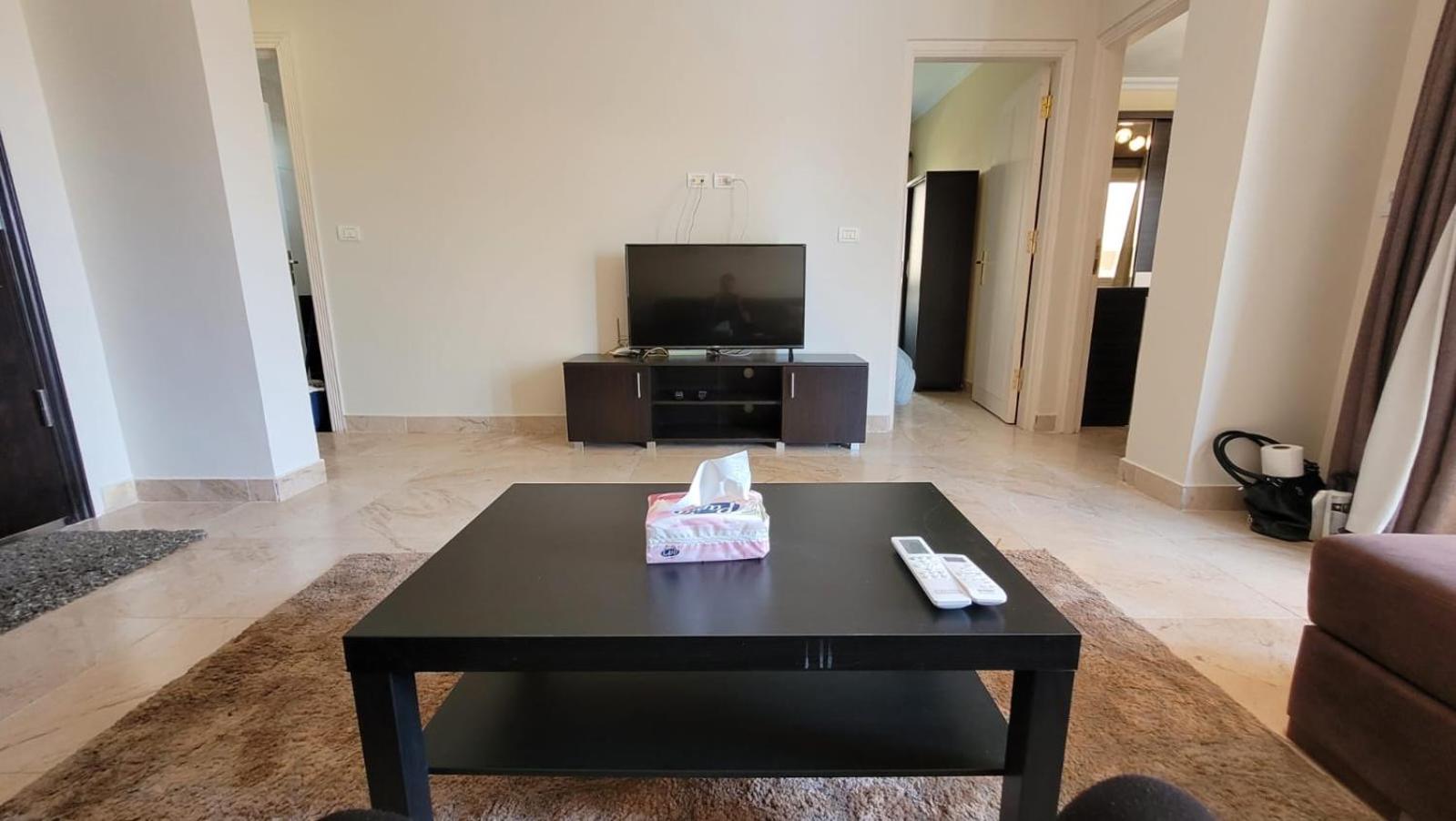 Smart Space,Chill Vaibes-2BR Apartment in a Prime Spot view 5