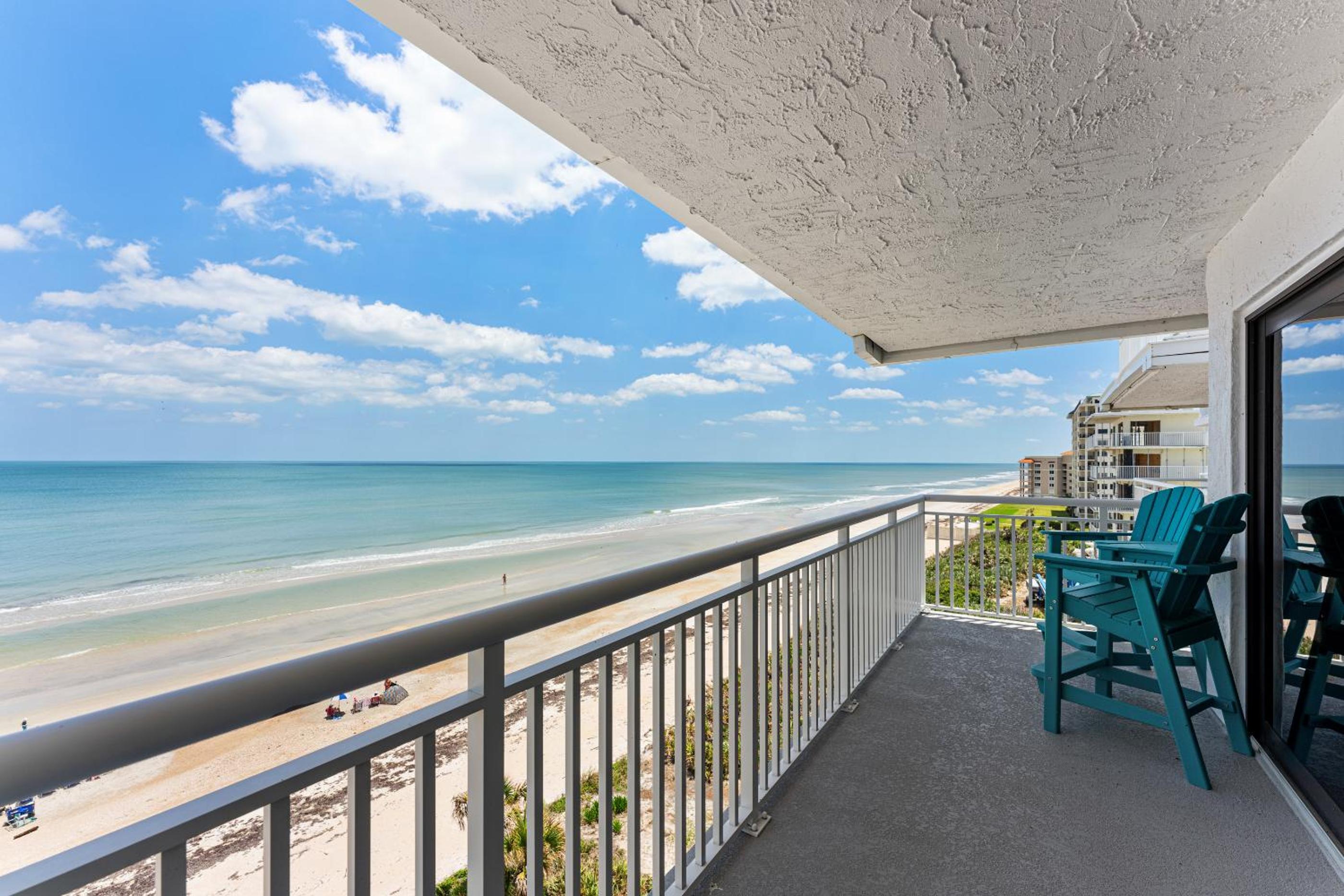 Spectacular beach views! Direct Oceanfront unit on the no-drive beach