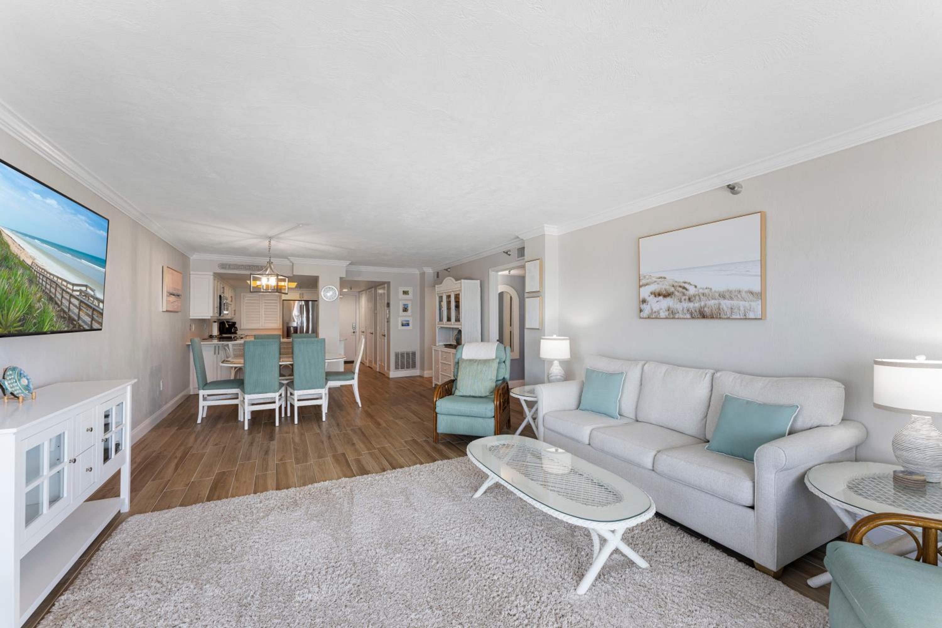 Spectacular beach views! Direct Oceanfront unit on the no-drive beach