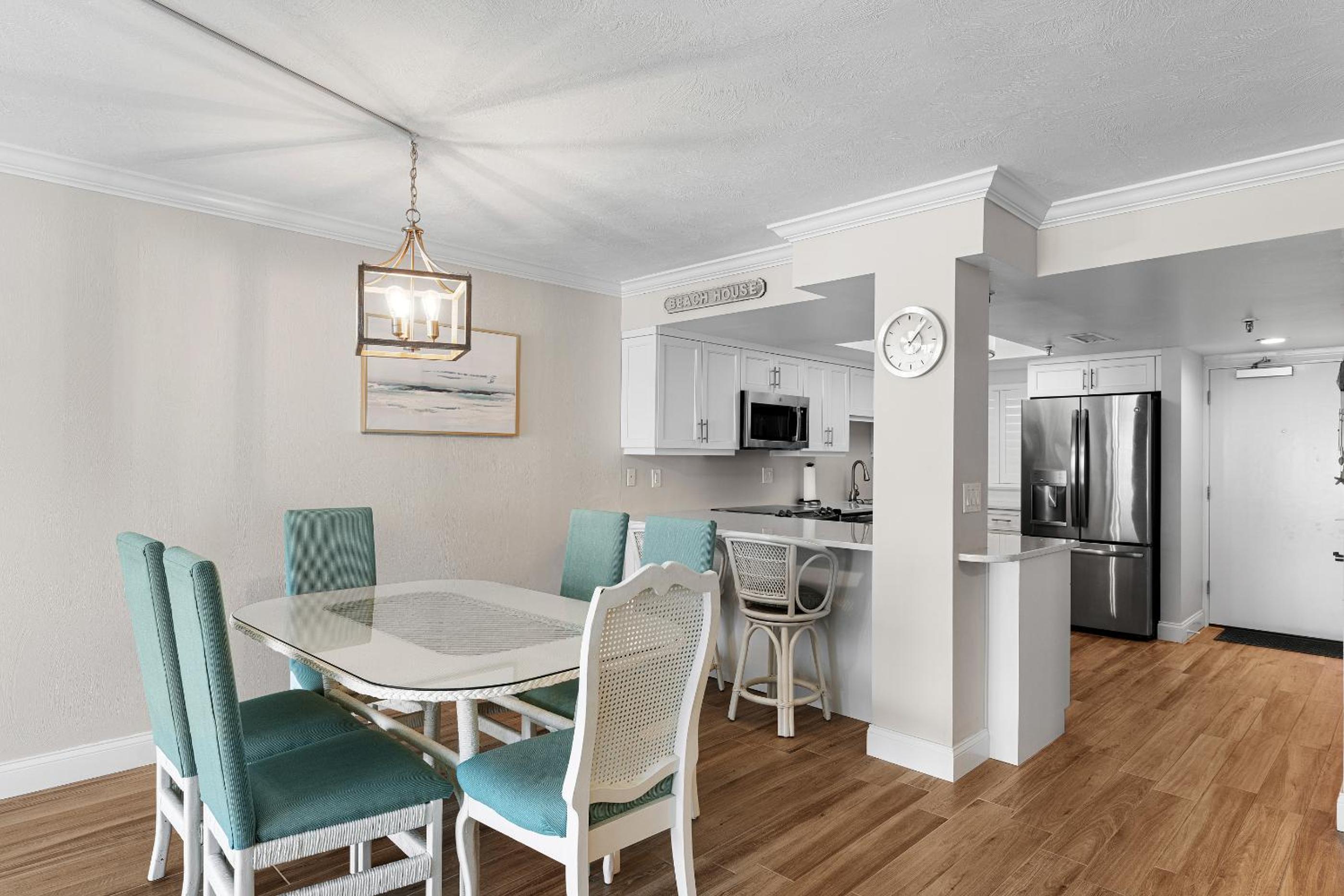 Spectacular beach views! Direct Oceanfront unit on the no-drive beach