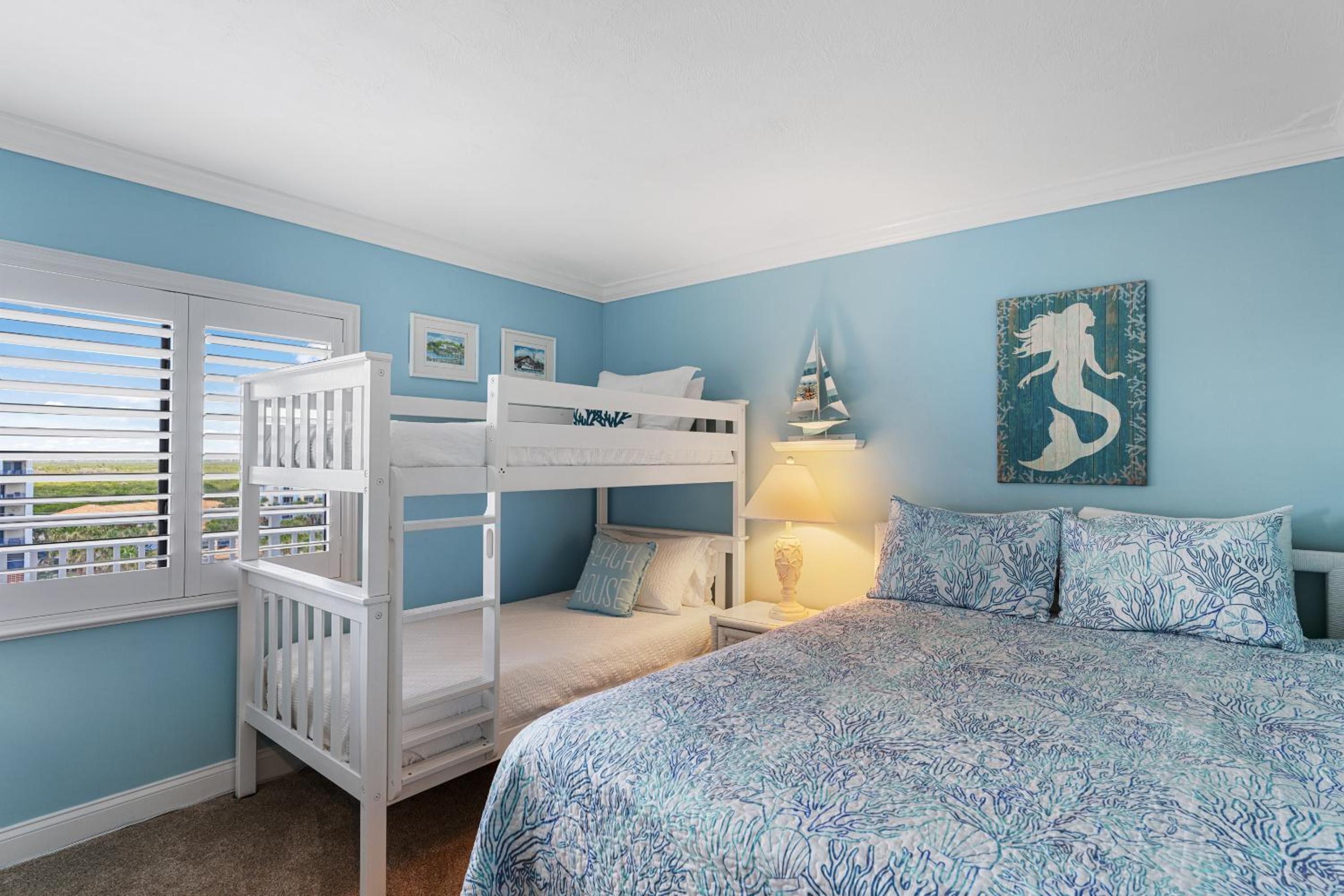 Spectacular beach views! Direct Oceanfront unit on the no-drive beach