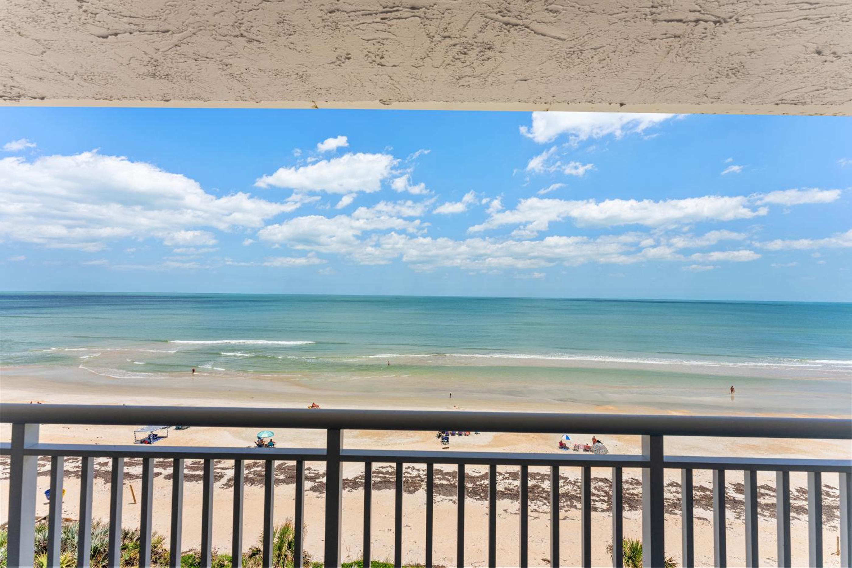 Spectacular beach views! Direct Oceanfront unit on the no-drive beach