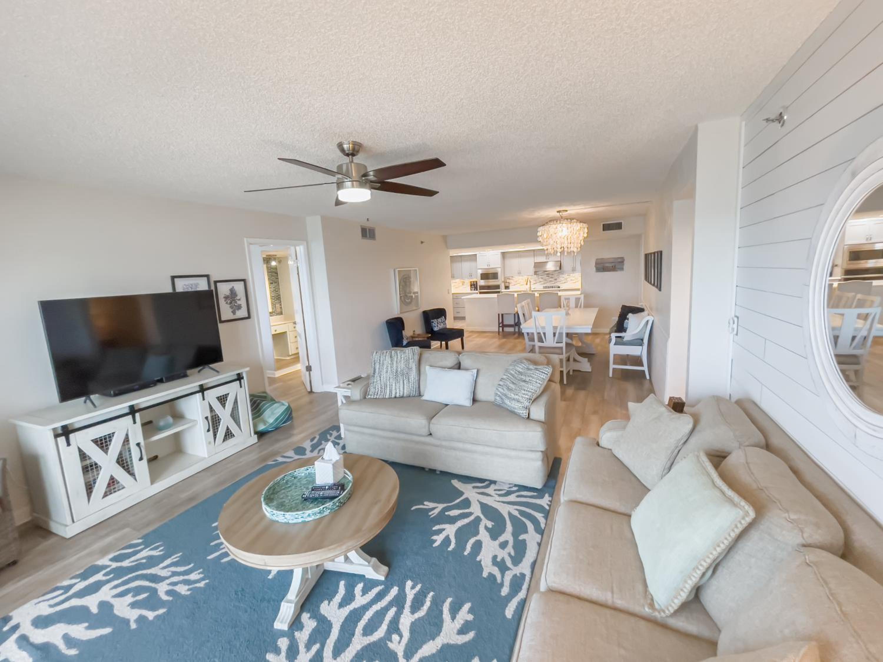 Luxury, Direct Oceanfront Unit and Balcony, Northeast Corner, Heated Pool, Garage Parking