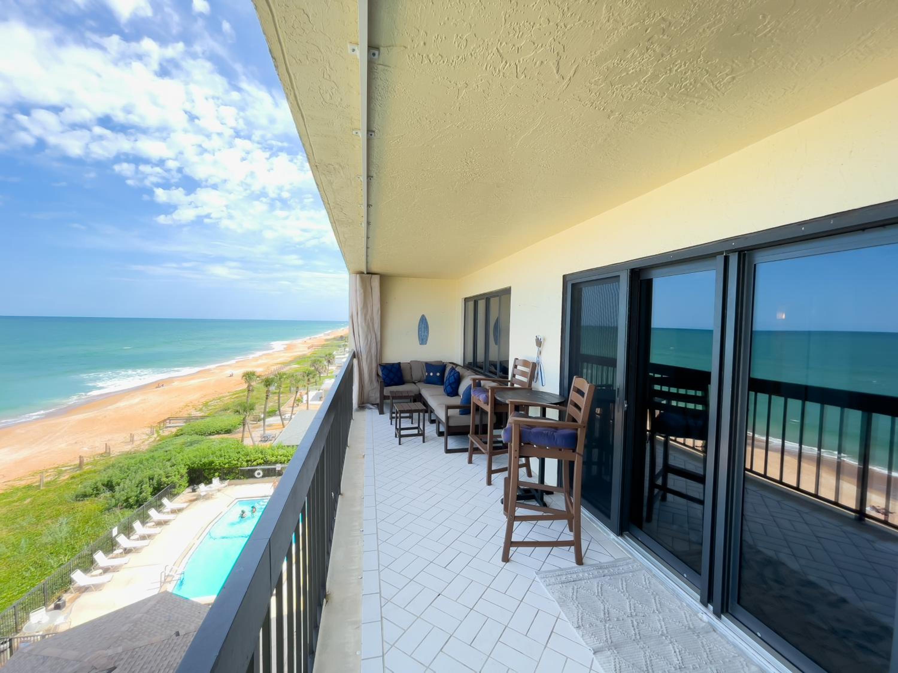 Luxury, Direct Oceanfront Unit and Balcony, Northeast Corner, Heated Pool, Garage Parking