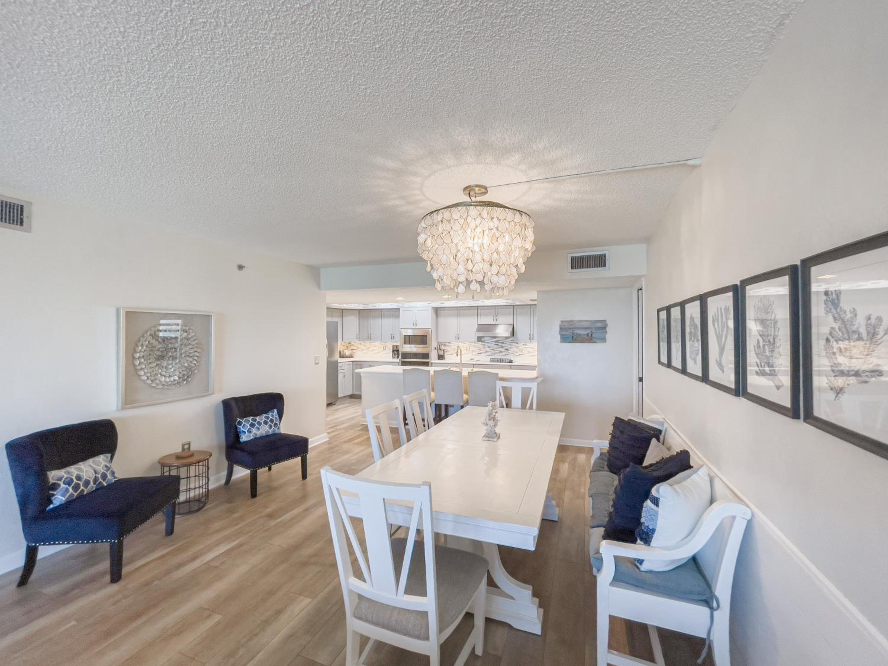 Luxury, Direct Oceanfront Unit and Balcony, Northeast Corner, Heated Pool, Garage Parking