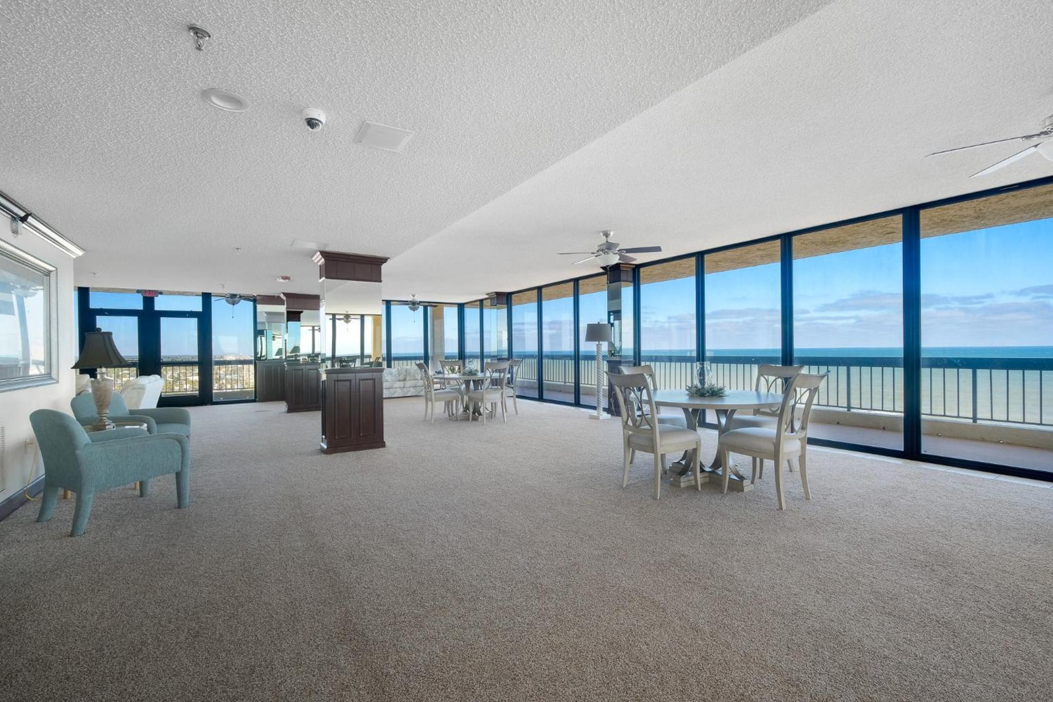 Luxury, Direct Oceanfront Unit and Balcony, Northeast Corner, Heated Pool, Garage Parking