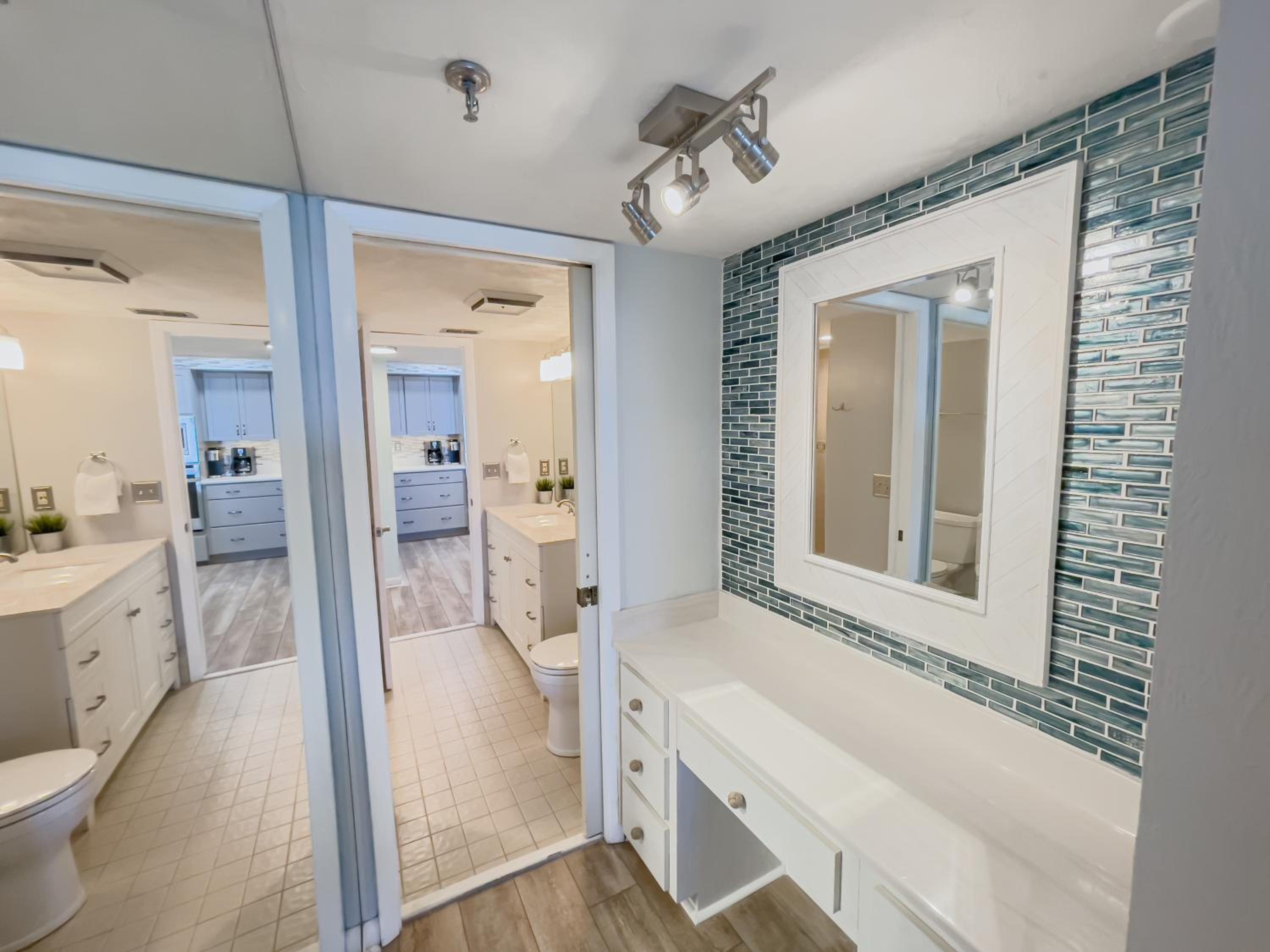 Luxury, Direct Oceanfront Unit and Balcony, Northeast Corner, Heated Pool, Garage Parking