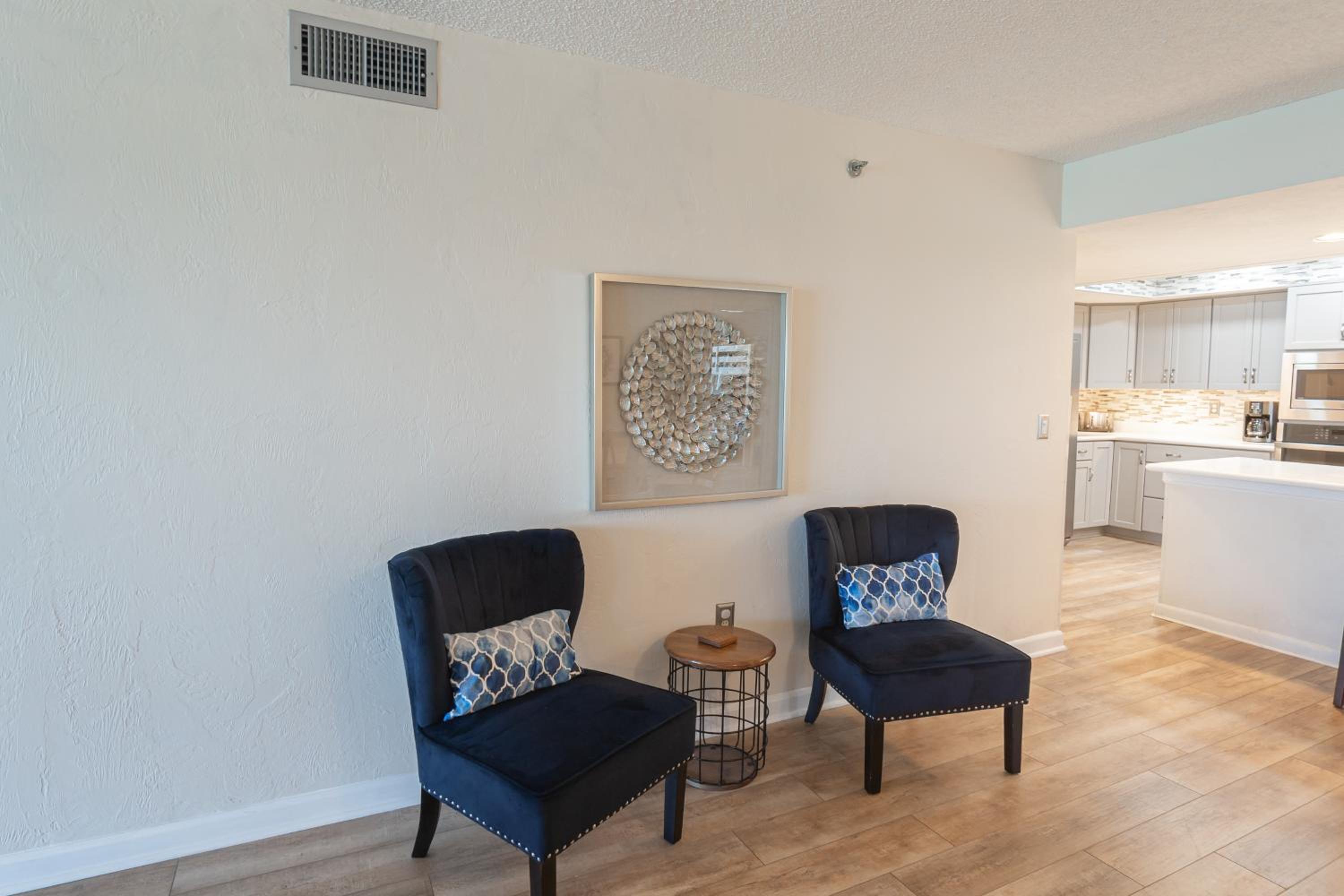 Luxury, Direct Oceanfront Unit and Balcony, Northeast Corner, Heated Pool, Garage Parking