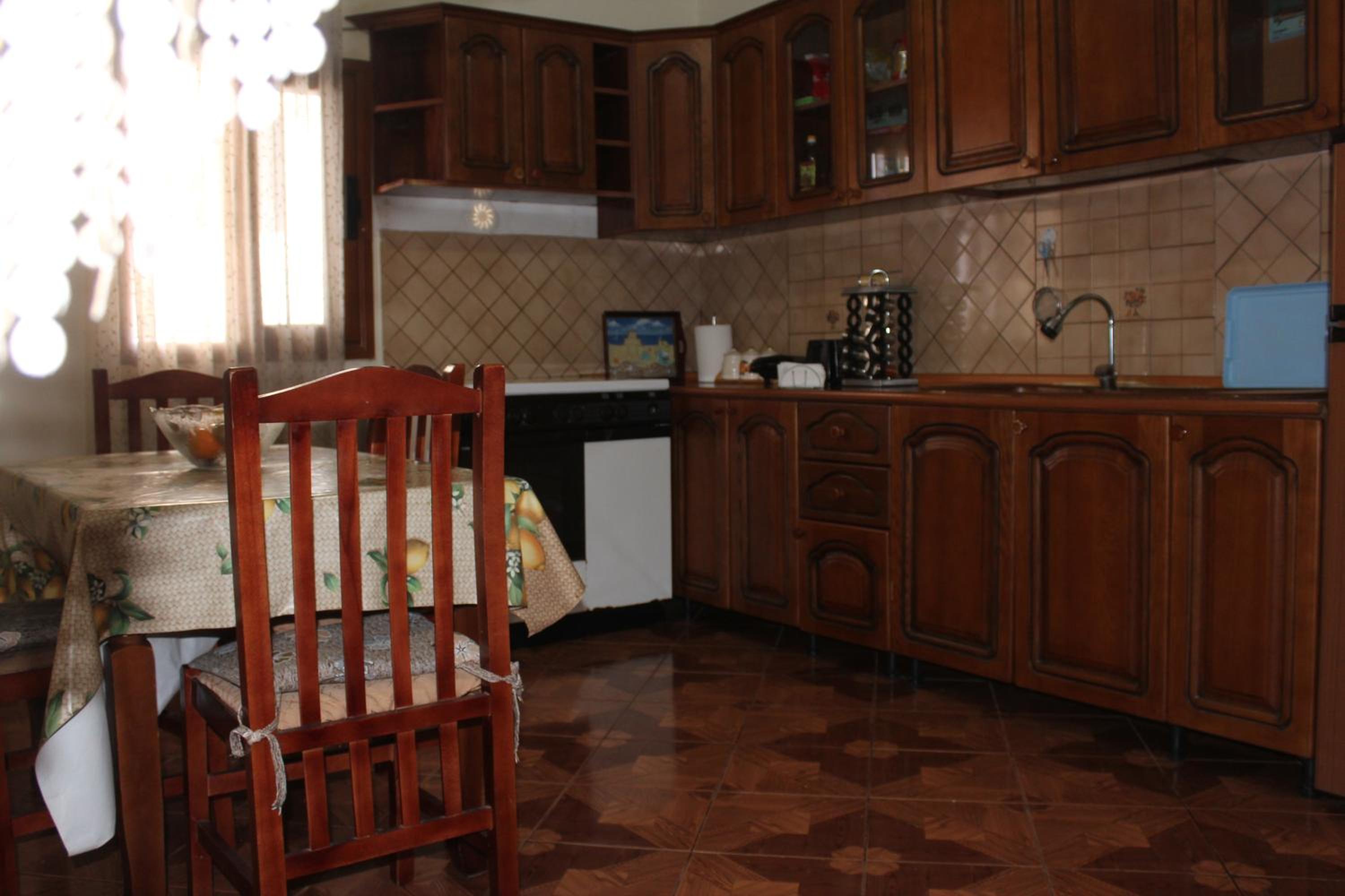 Xhejms Apartaments