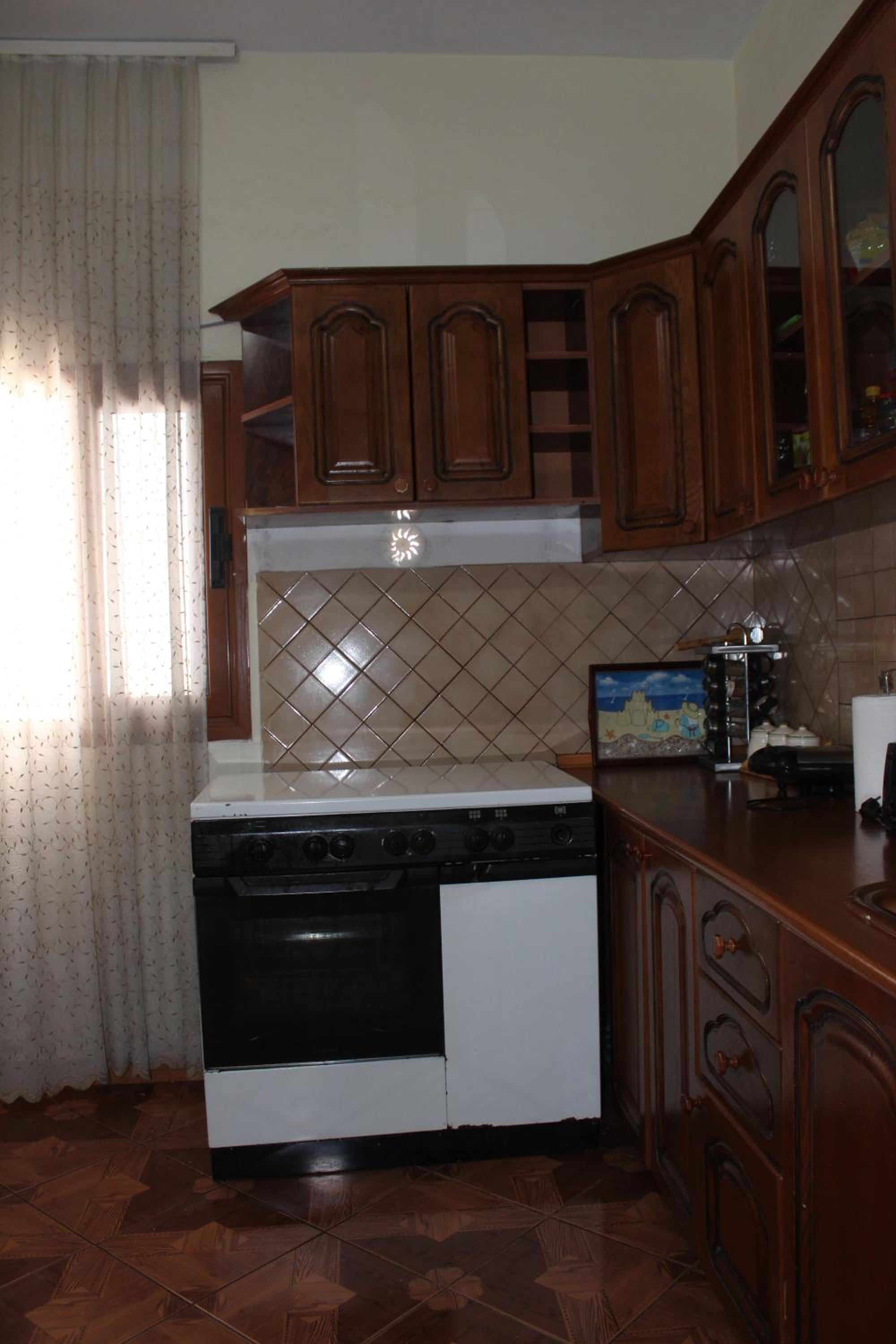 Xhejms Apartaments