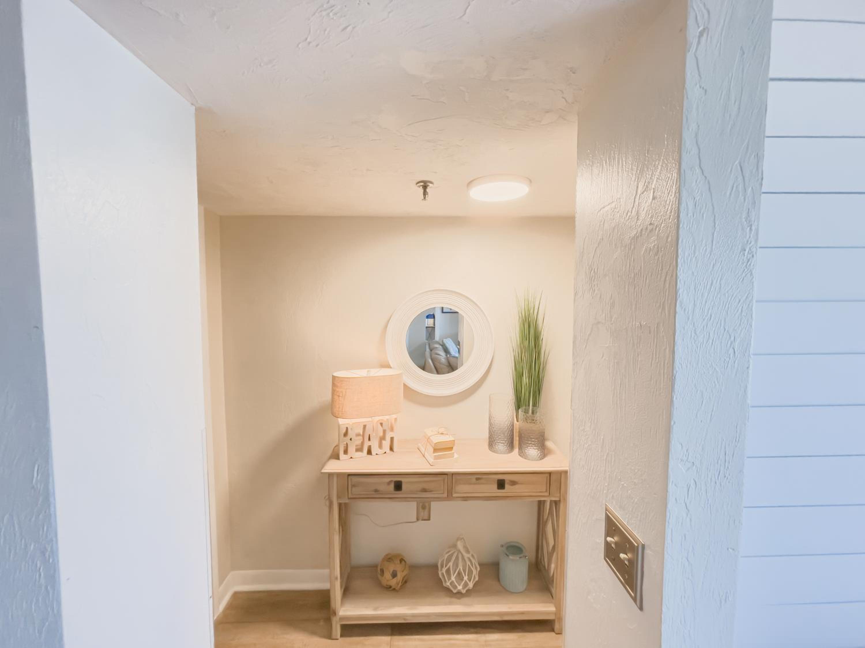 Luxury, Direct Oceanfront Unit and Balcony, Northeast Corner, Heated Pool, Garage Parking