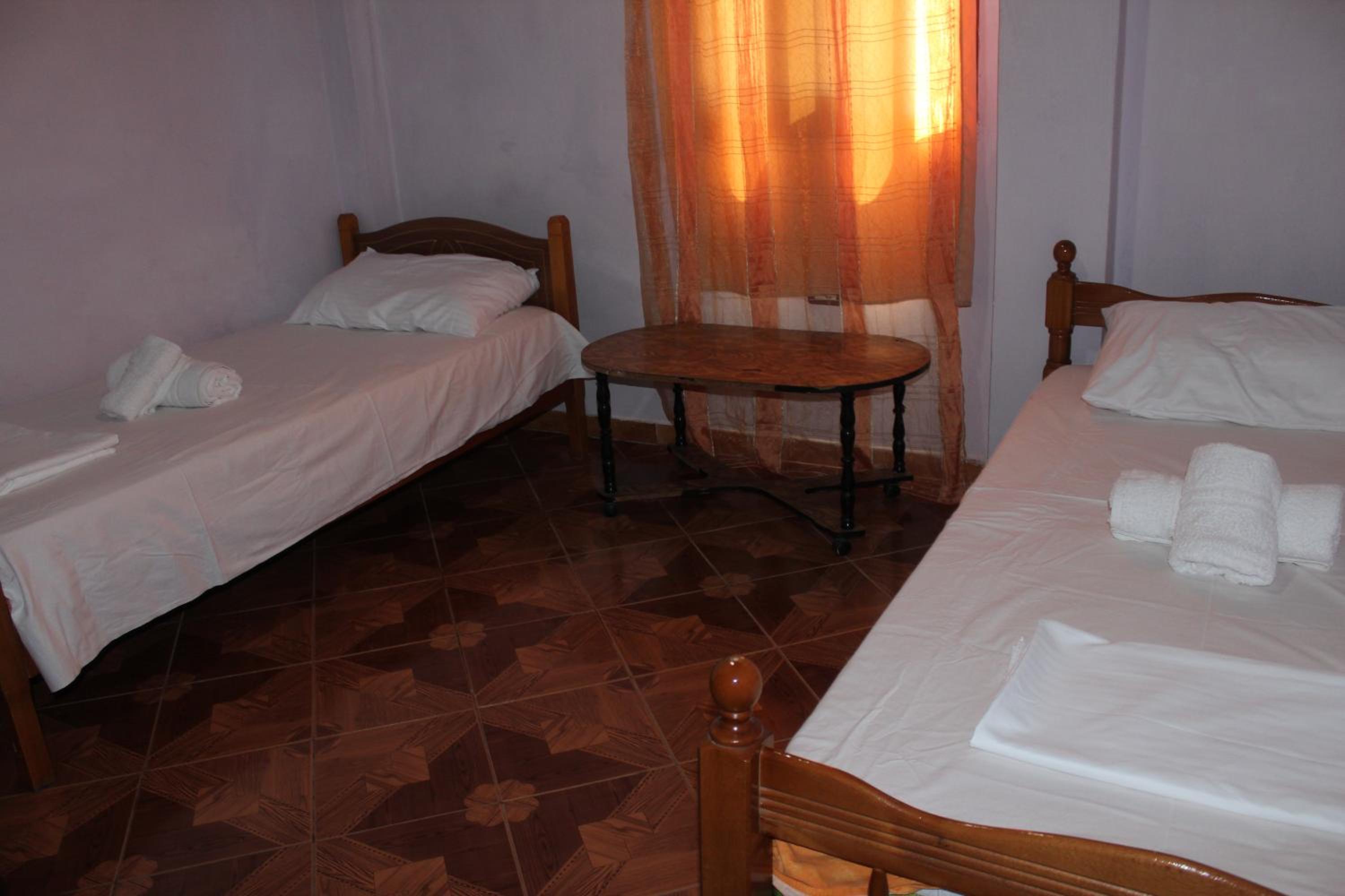 Xhejms Apartaments