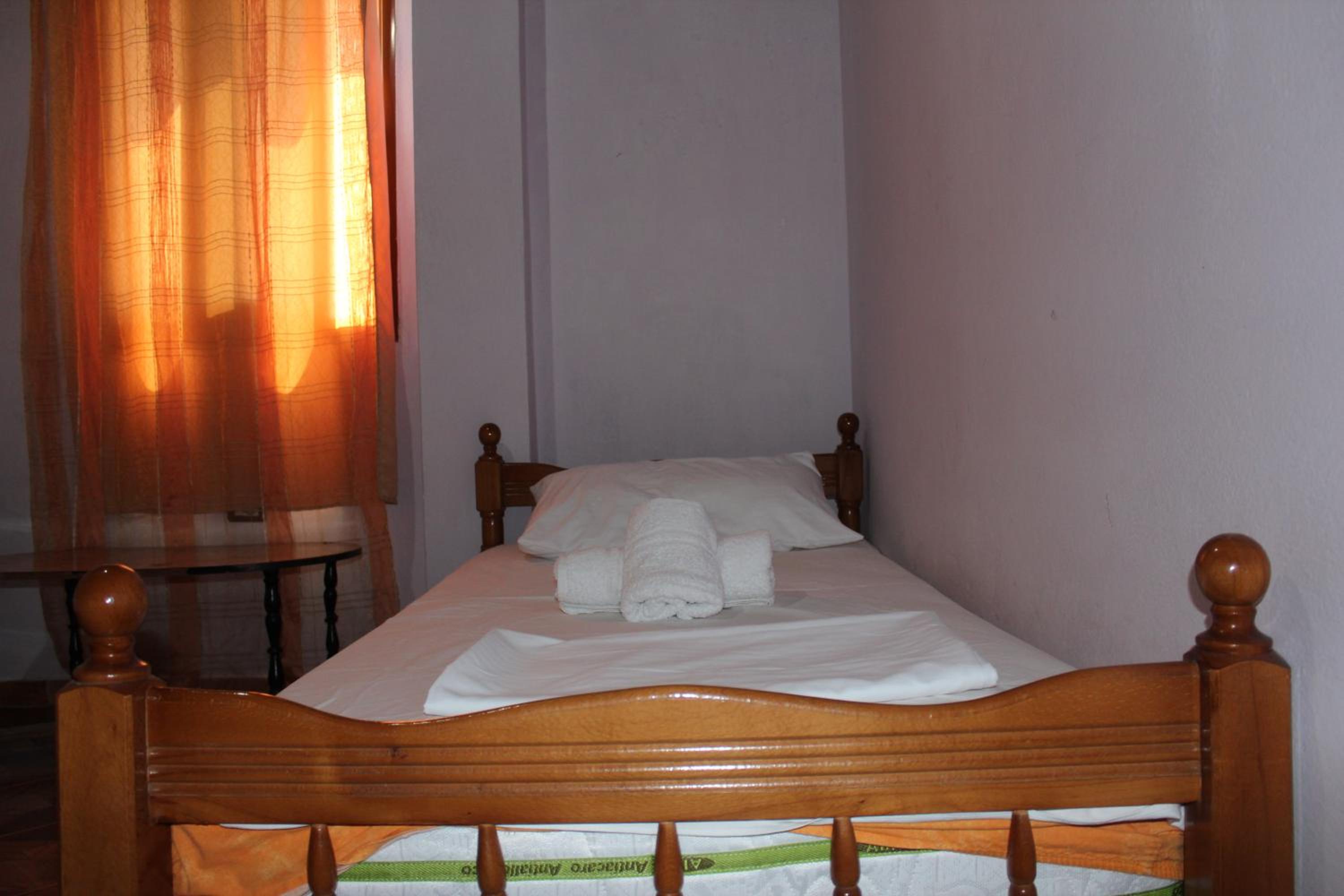 Xhejms Apartaments