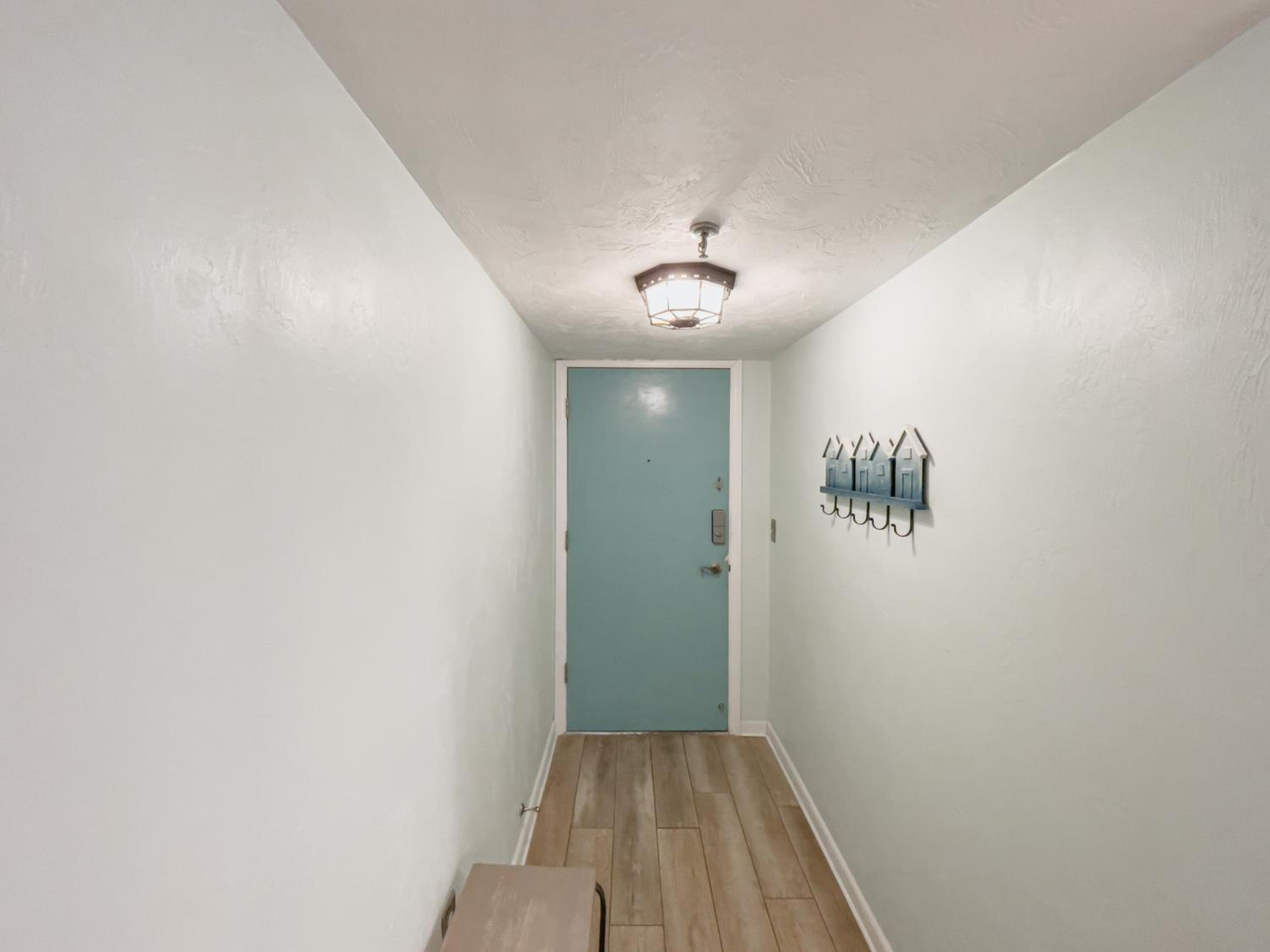 Luxury, Direct Oceanfront Unit and Balcony, Northeast Corner, Heated Pool, Garage Parking