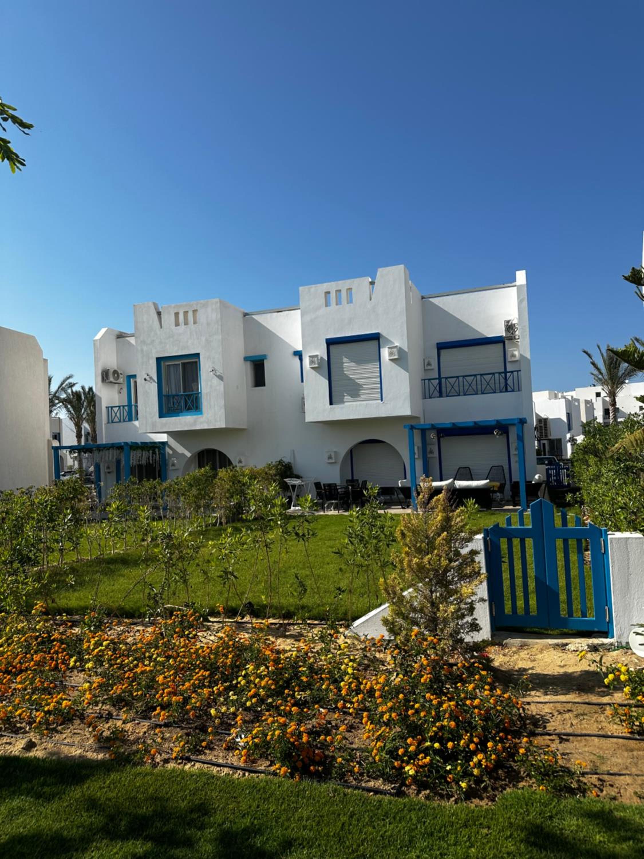 Mountain View Twin House
