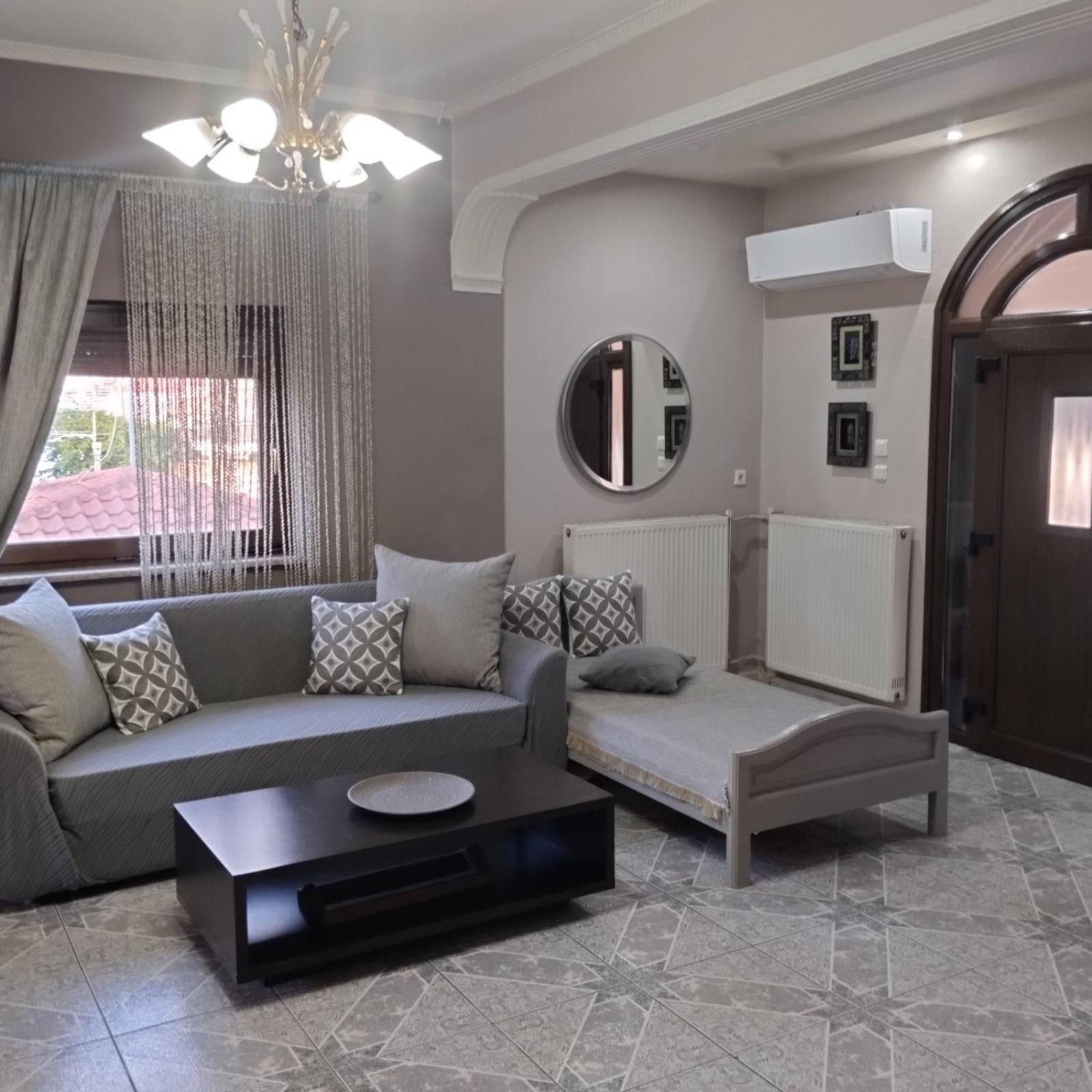 Sunrise Suite Olympiada - Luxury Beachfront Escape